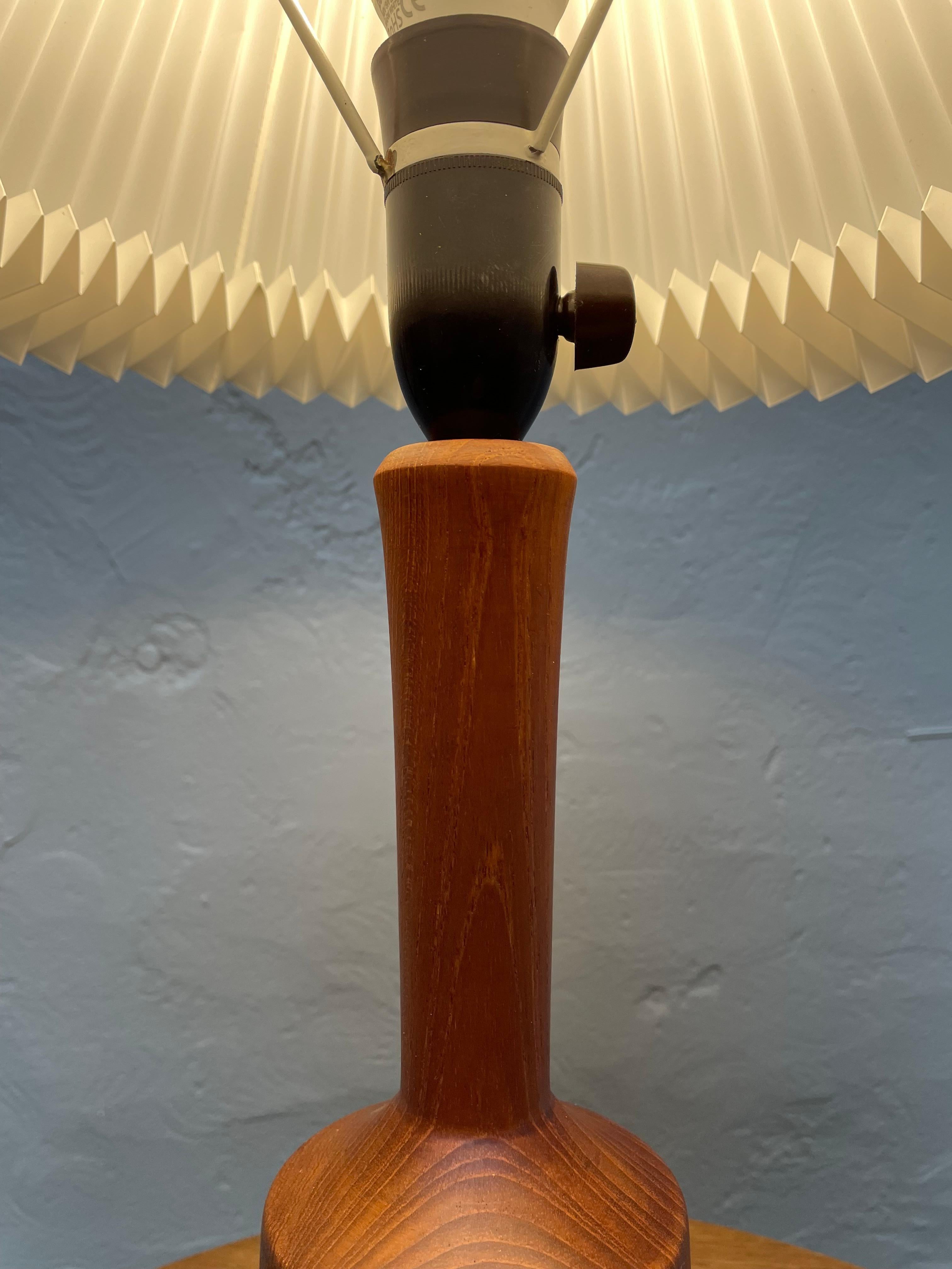 Danish Mid Century Turned Teak Table Lamp With Le Klint Shade For Sale 7