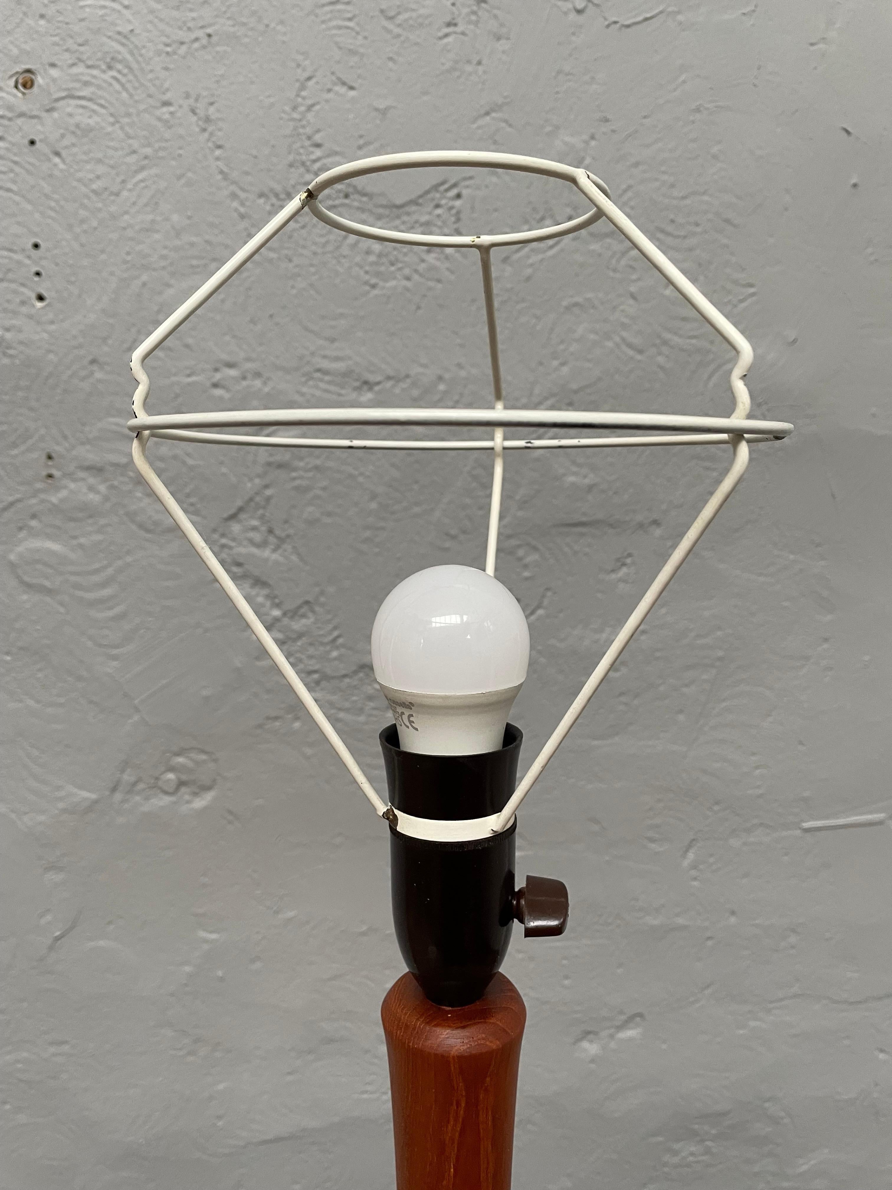 Plastic Danish Mid Century Turned Teak Table Lamp With Le Klint Shade For Sale