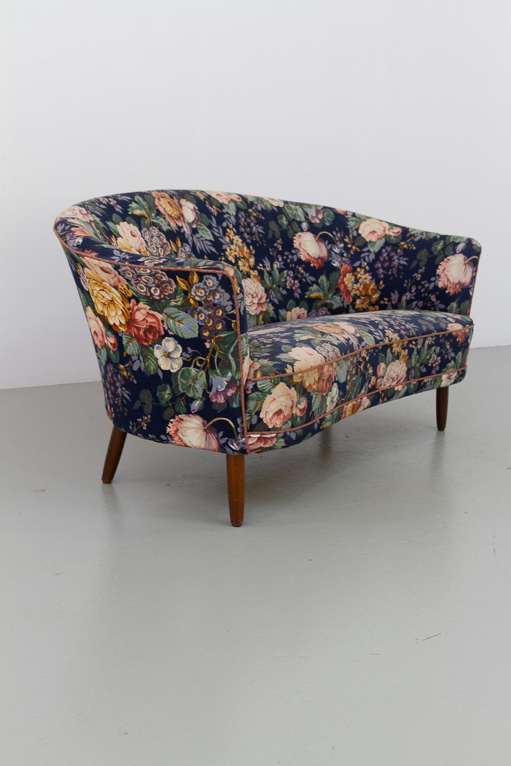 Mid-Century Modern Danish Mid-Century Two Seater Banana Sofa with Floral Fabric, 1950s. For Sale