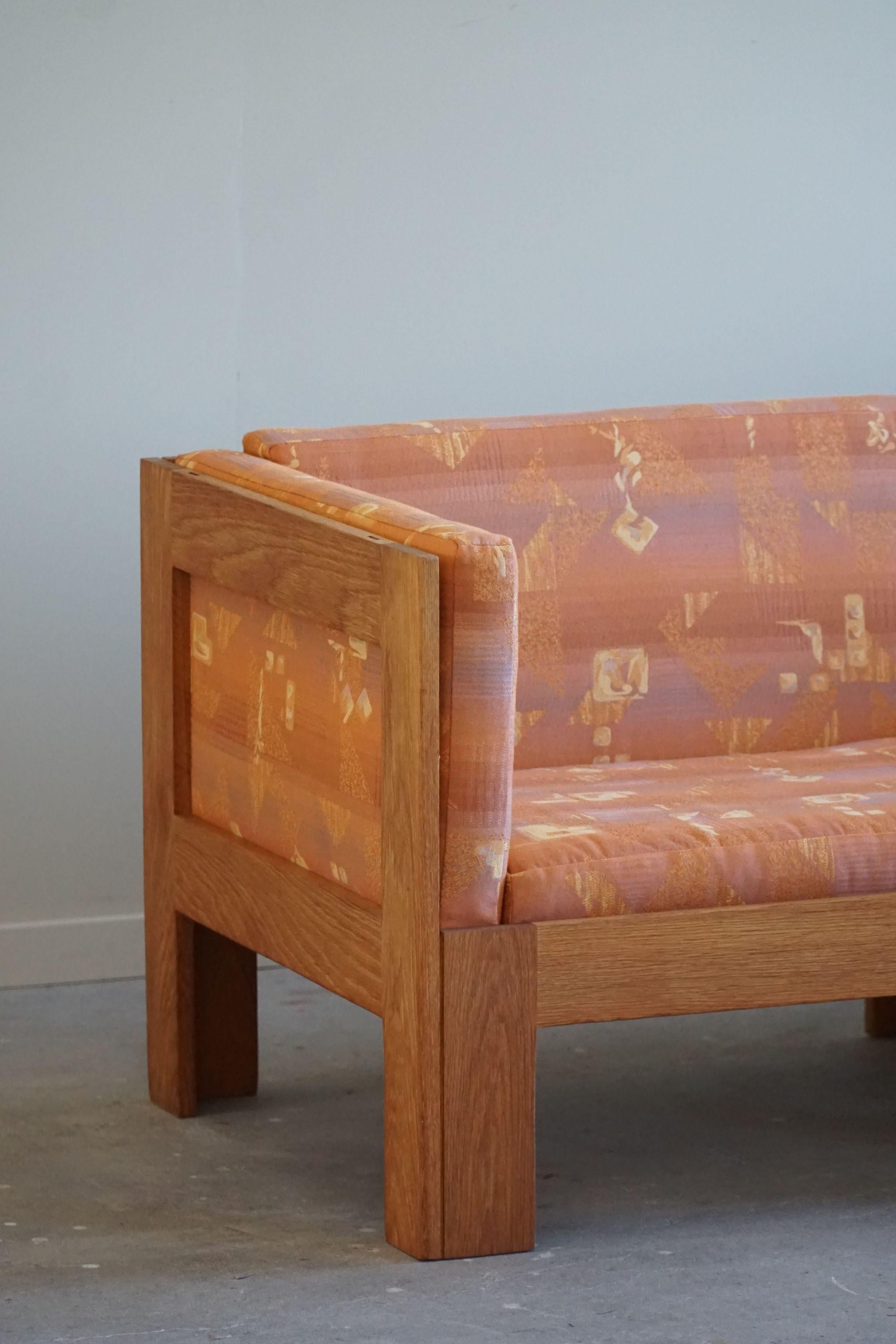 Danish Mid Century Two Seater Sofa in Oak, Reupholstered, by Tage Poulsen, 1960s In Good Condition For Sale In Odense, DK