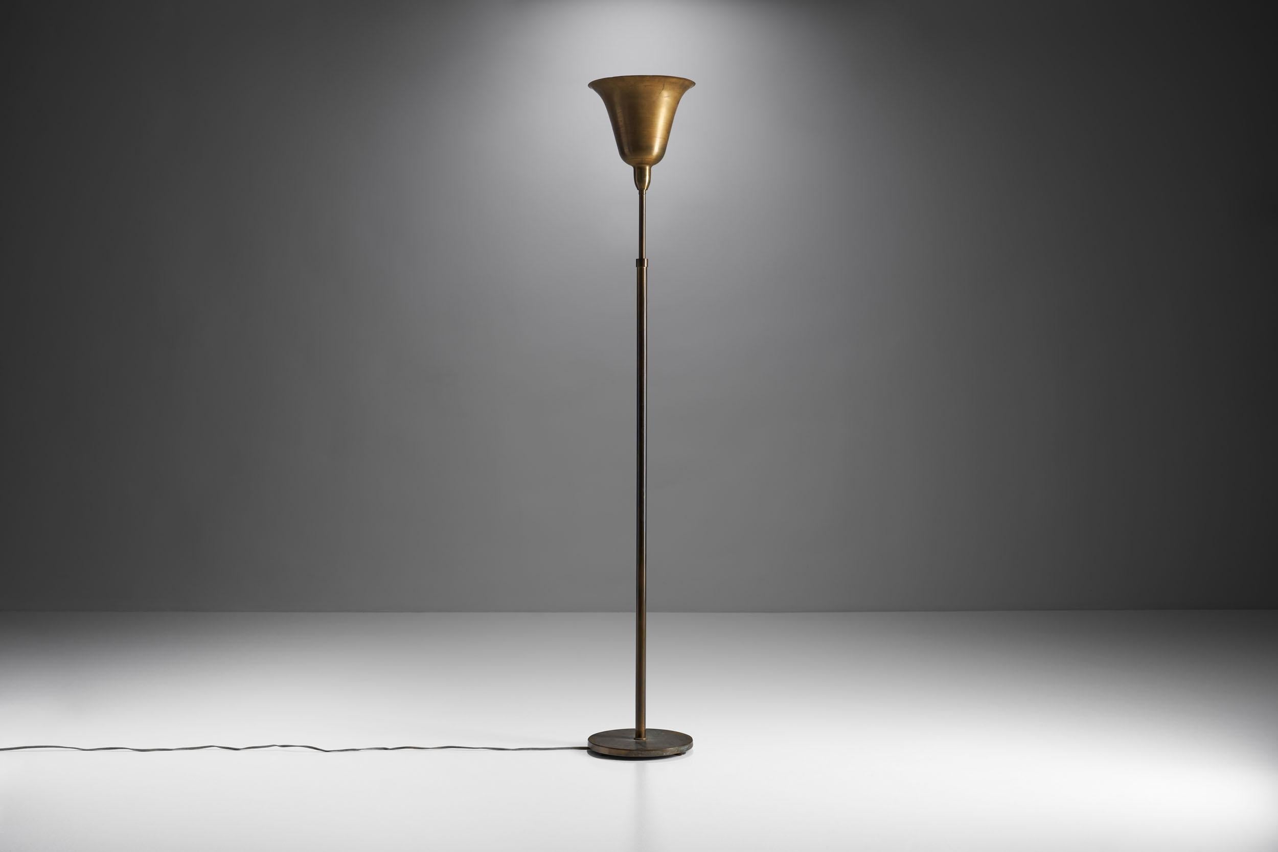 Mid-Century Modern Danish Midcentury Uplight Floor Lamp in Brass, Denmark, 1940s