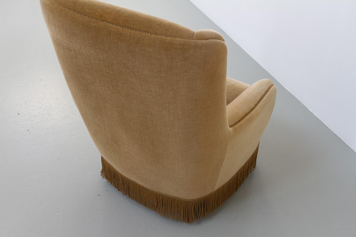 Chaise longue danoise en velours du milieu du siècle, années 1960. en vente 3