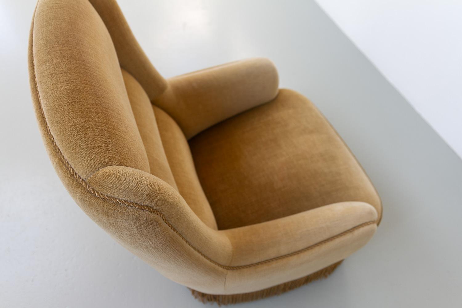 Chaise longue danoise en velours du milieu du siècle, années 1960. en vente 4