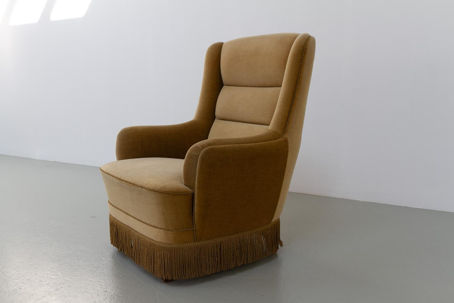 Mid-Century Modern Chaise longue danoise en velours du milieu du siècle, années 1960. en vente