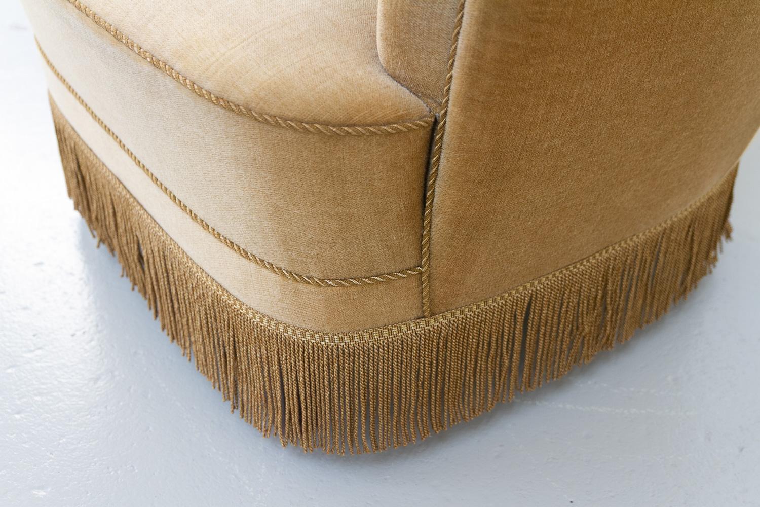 Chaise longue danoise en velours du milieu du siècle, années 1960. en vente 1