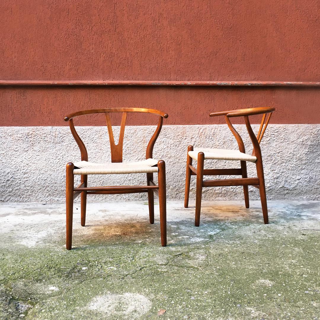 Danish Midcentury Wishbone Chairs by Hans J. Wegner for C. Hansen & Søn, 1949 In Good Condition In MIlano, IT