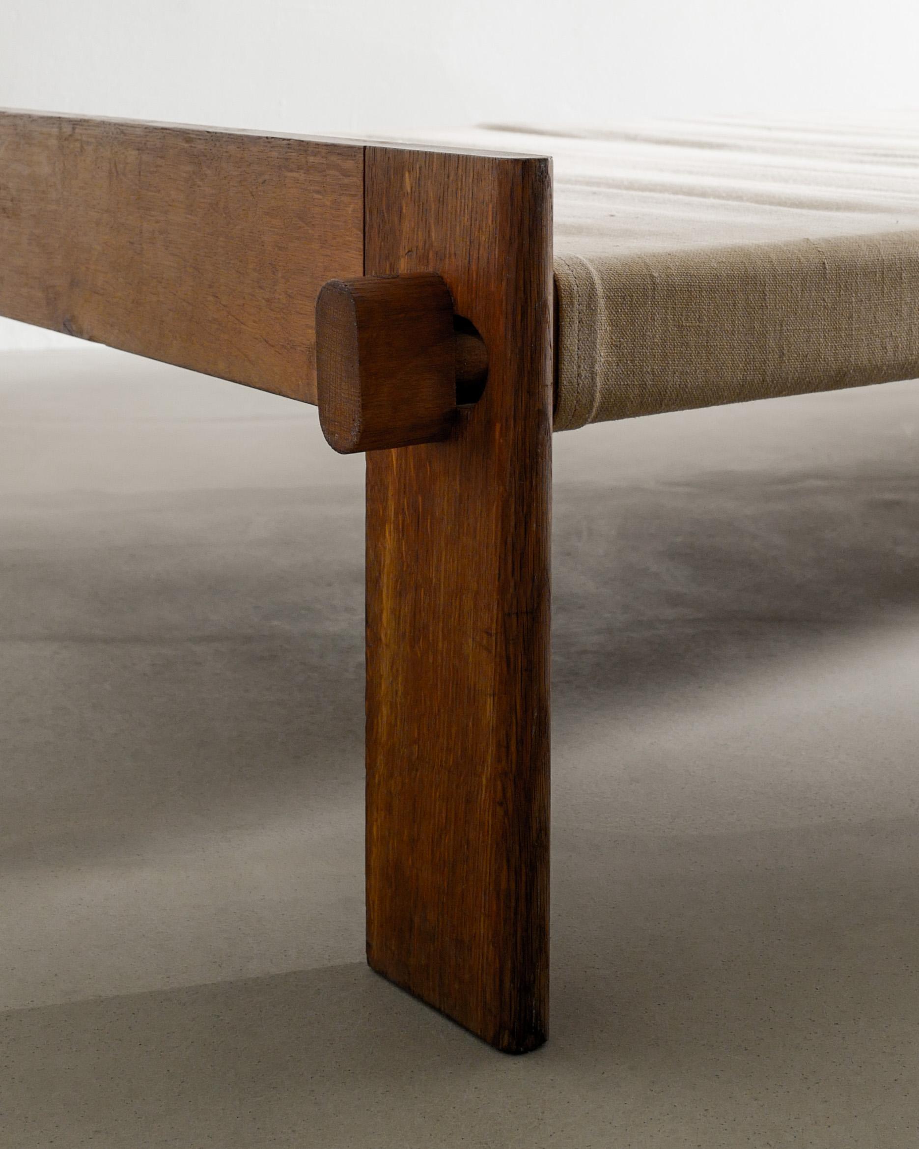 Dänisches Mid Century Daybed aus Eichenholz, Segeltuch und Leder von Tage Poulsen, 1950er Jahre (Mitte des 20. Jahrhunderts) im Angebot