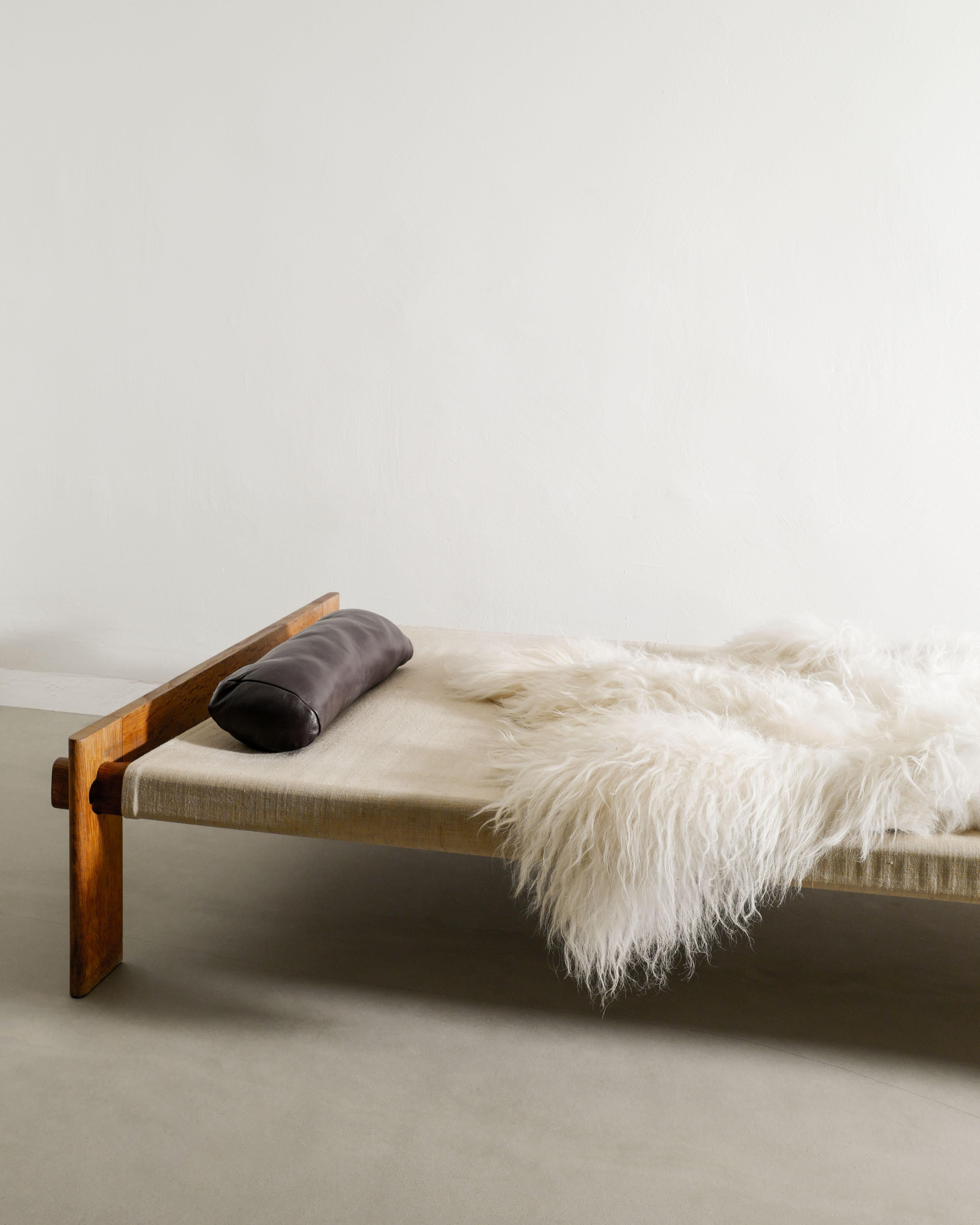 Dänisches Mid Century Daybed aus Eichenholz, Segeltuch und Leder von Tage Poulsen, 1950er Jahre im Angebot 1