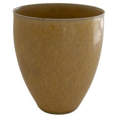 Gelbe dänische Steinzeugvase aus der Jahrhundertmitte von Saxbo, 1960er Jahre.