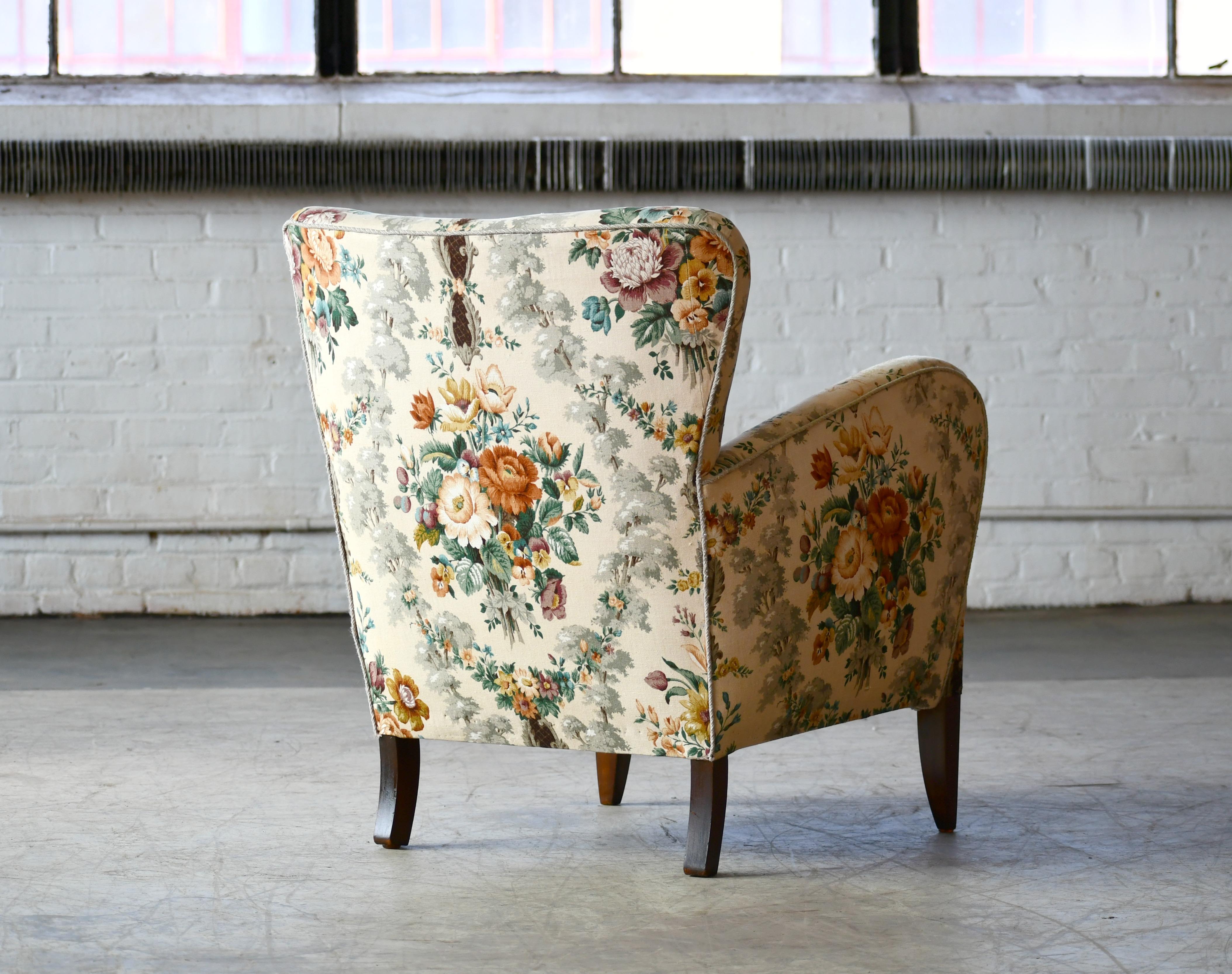 Danish Midcentury 1940s Flemming Lassen Style Lounge Chair in Floral Fabric 2