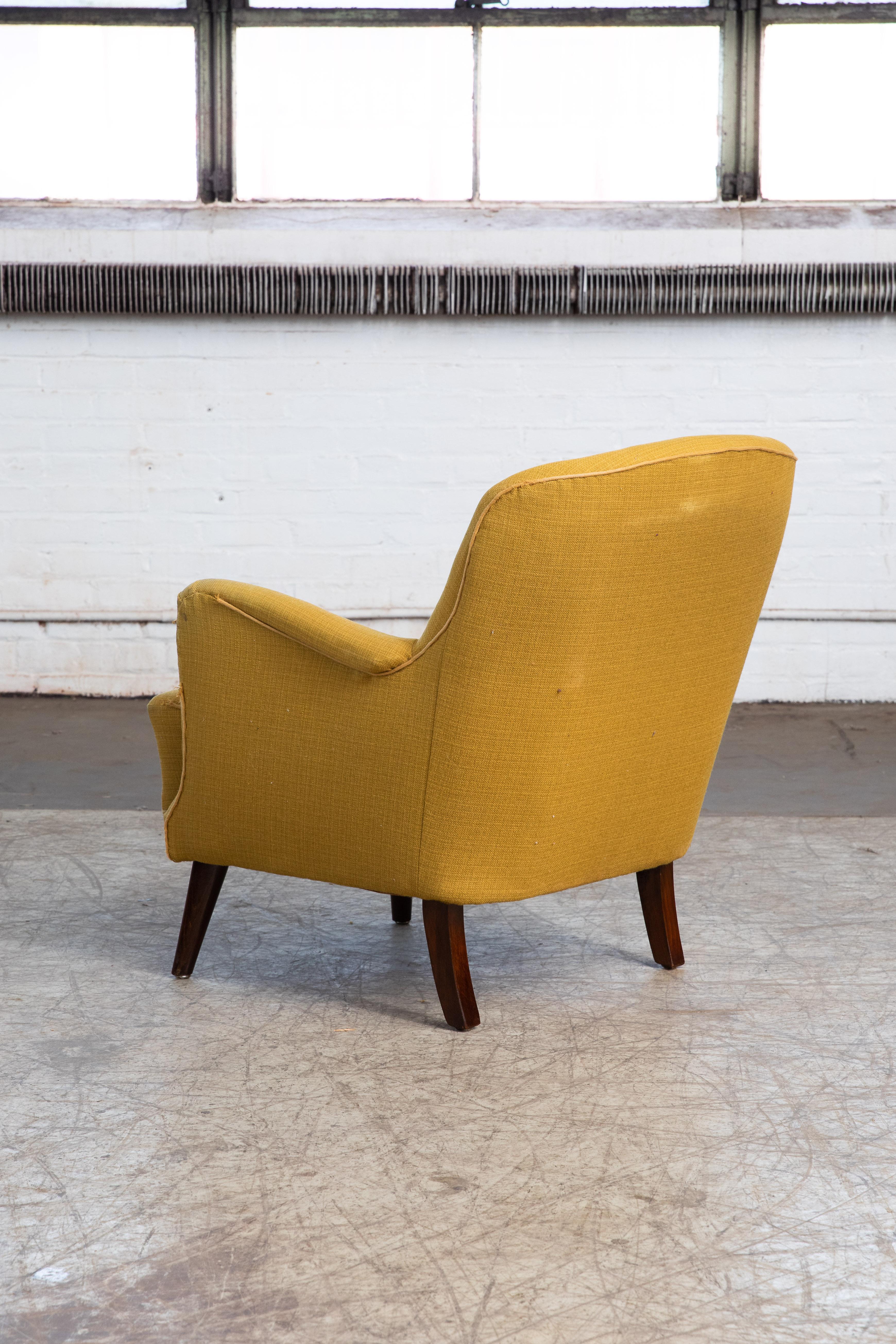 Danish Midcentury 1940s Flemming Lassen Style Low Lounge Chair In Good Condition In Bridgeport, CT