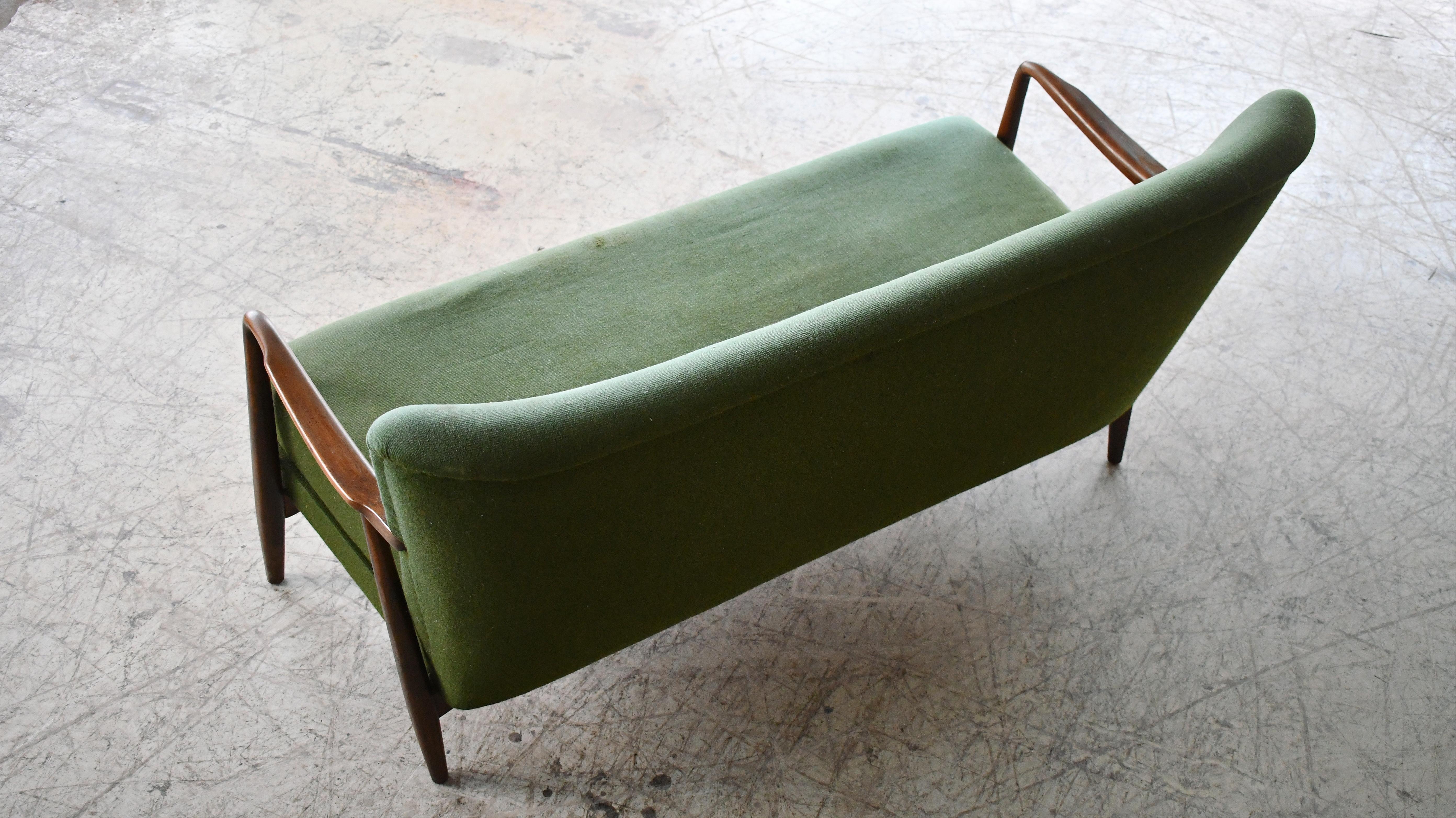 1940s sofa styles