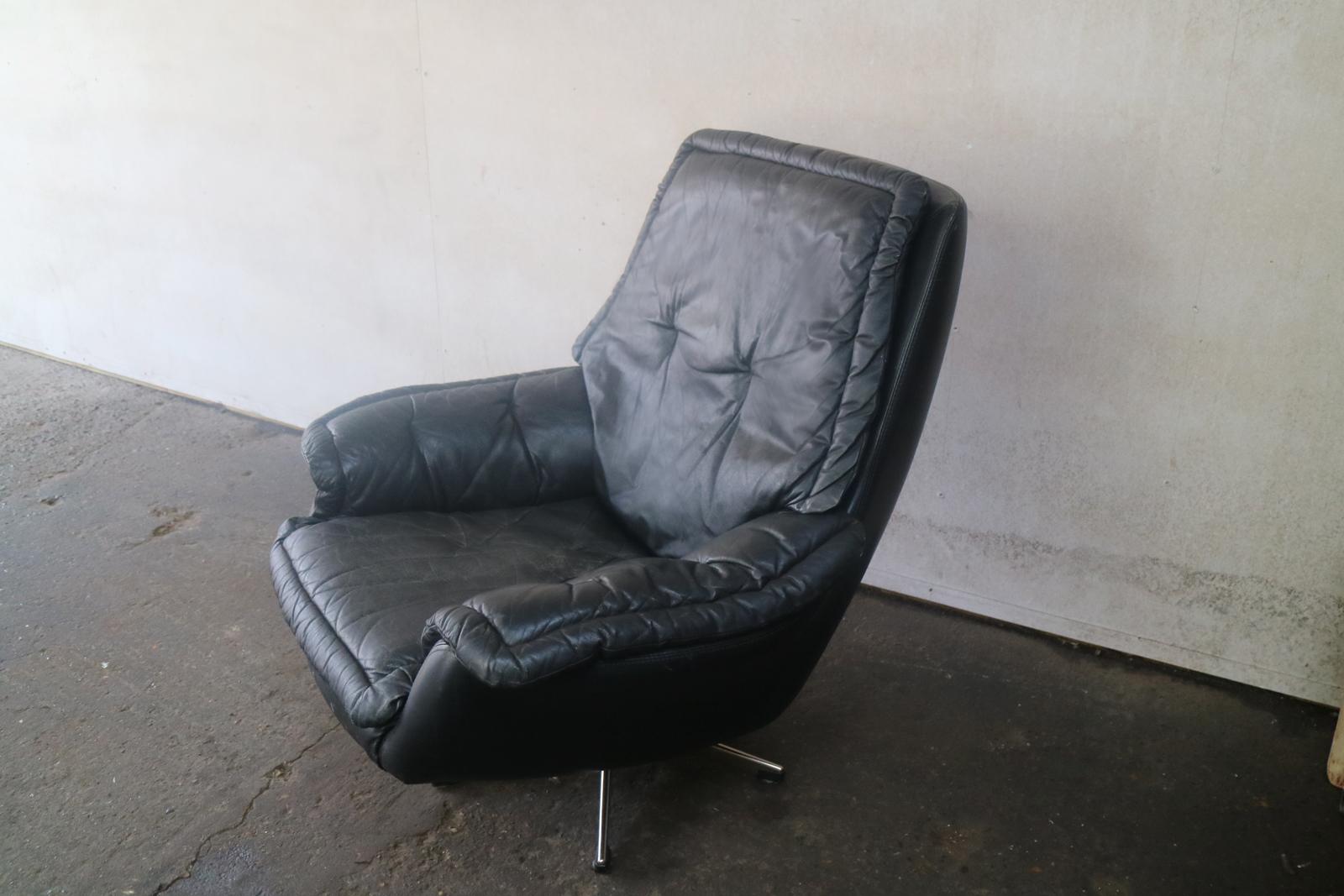 Mid-Century Modern Danish Midcentury 1970s Leather Lounge Chair For Sale