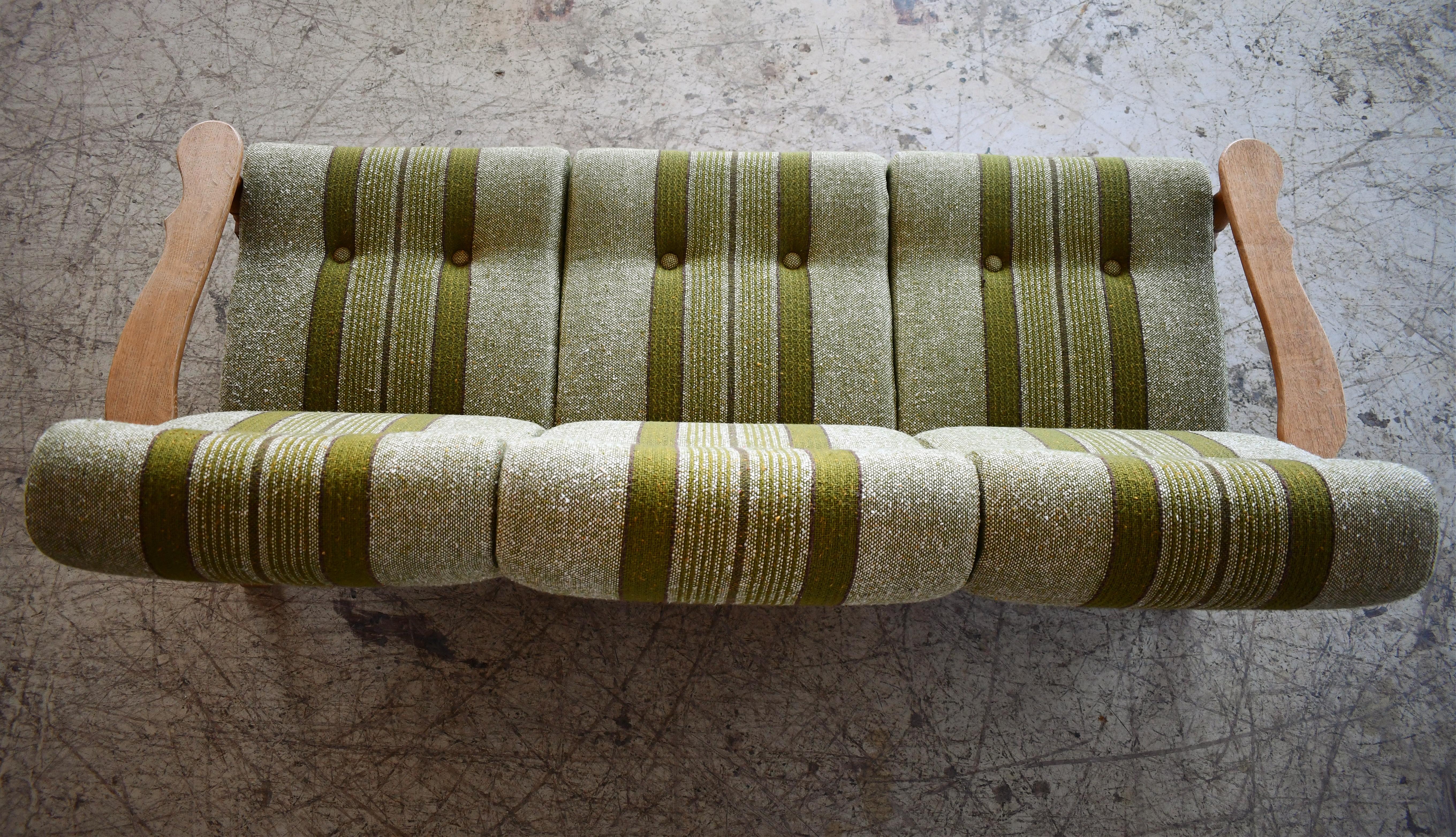 Danish Midcentury 3-Seater Sofa in Solid Oak and Wool by Henry Kjærnulf, 1960s For Sale 5