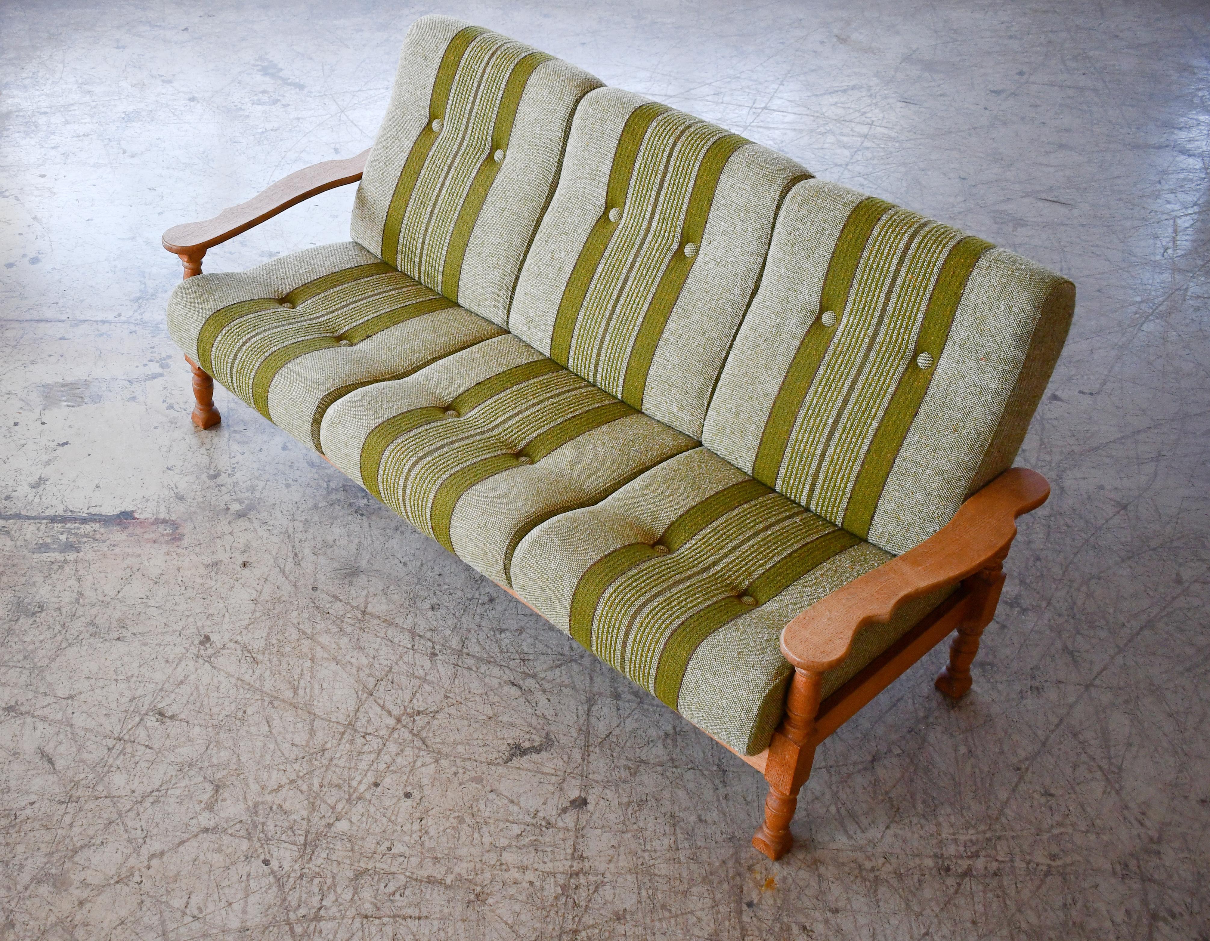 Danish Midcentury 3-Seater Sofa in Solid Oak and Wool by Henry Kjærnulf, 1960s For Sale 3