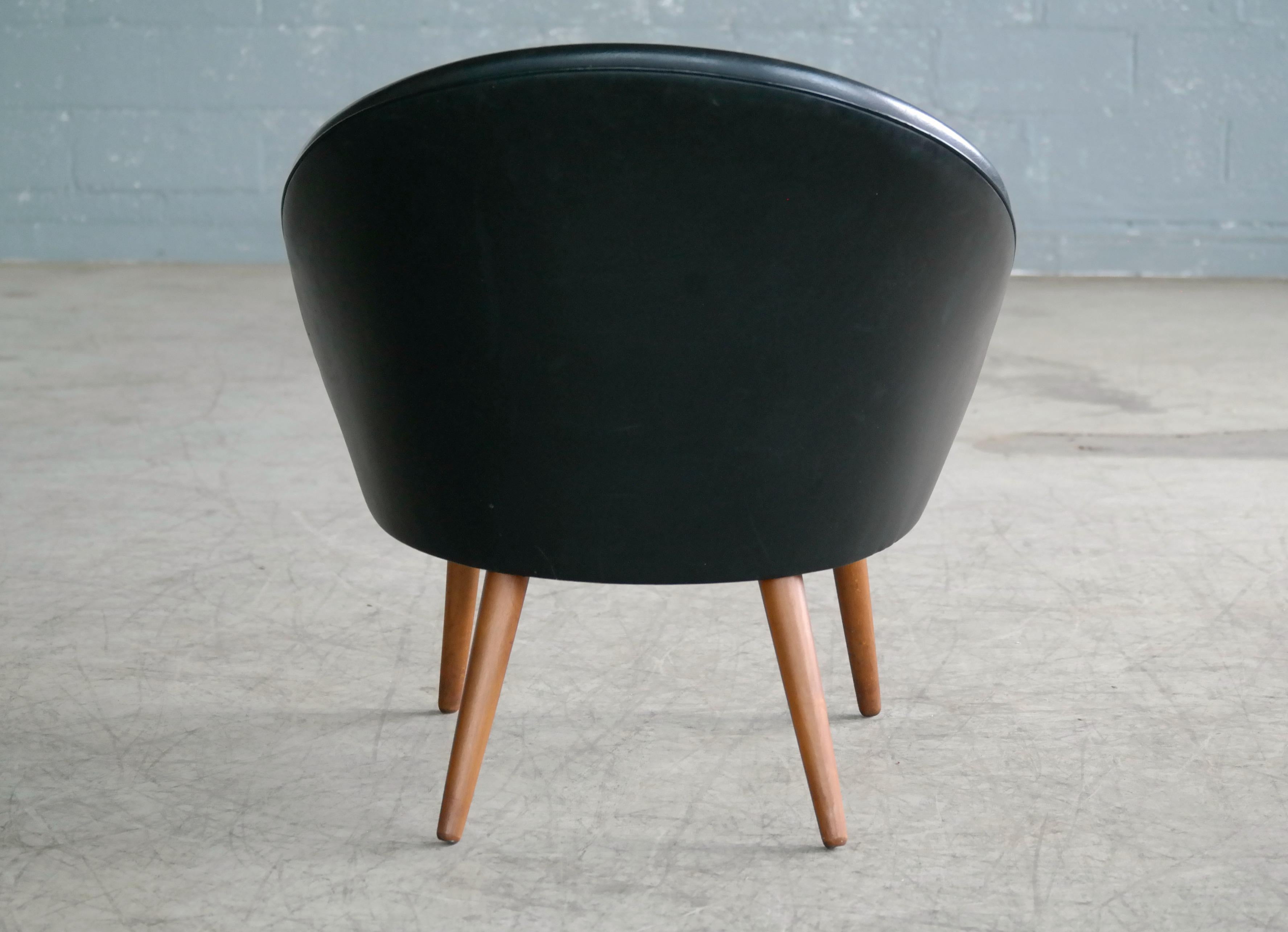 Mid-20th Century Danish Midcentury Black Vinyl Easy Chair Model 301 by Ejvind Johansson, 1958
