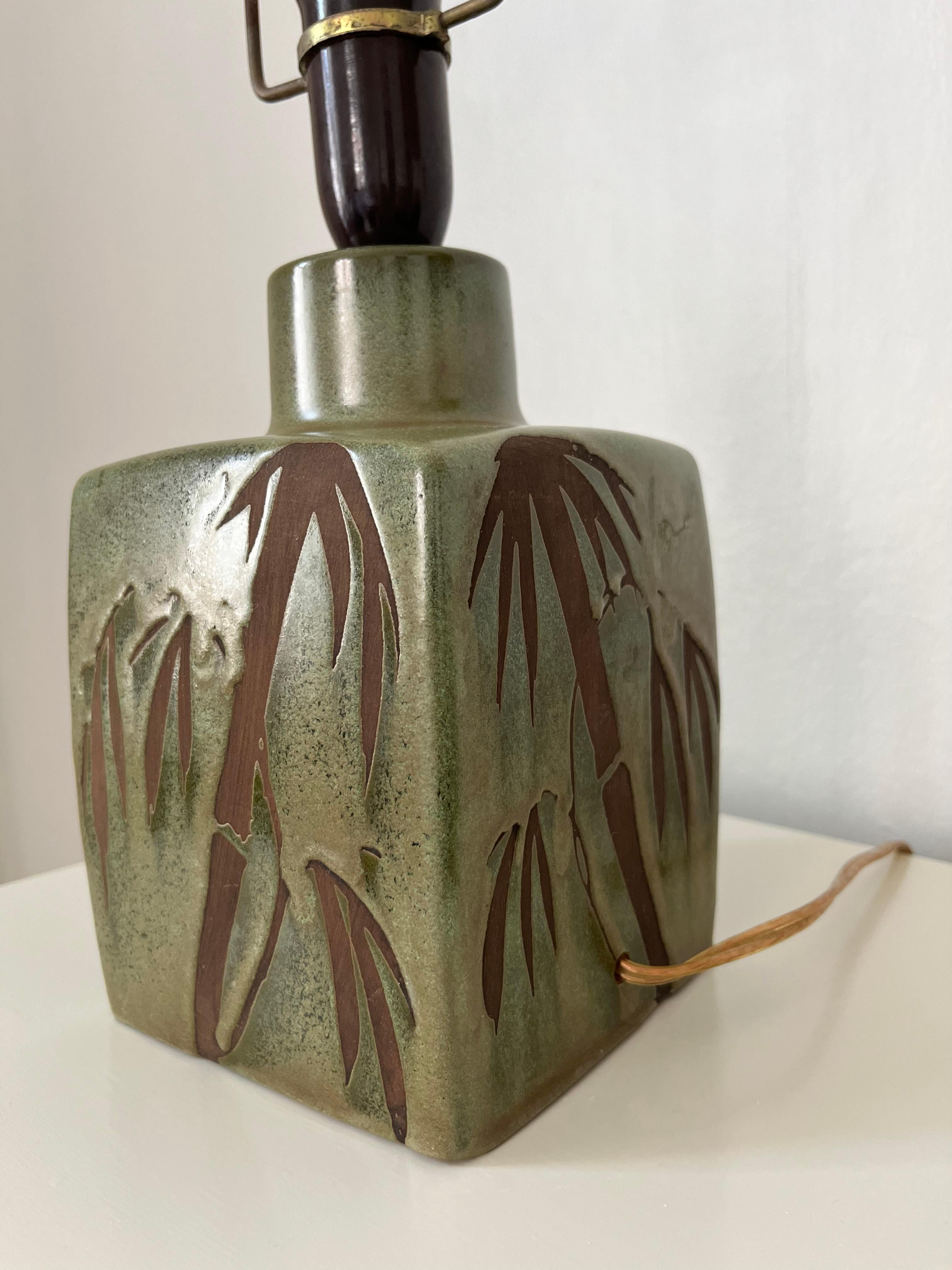Danish midcentury ceramic table lamp with palm decorations For Sale 2
