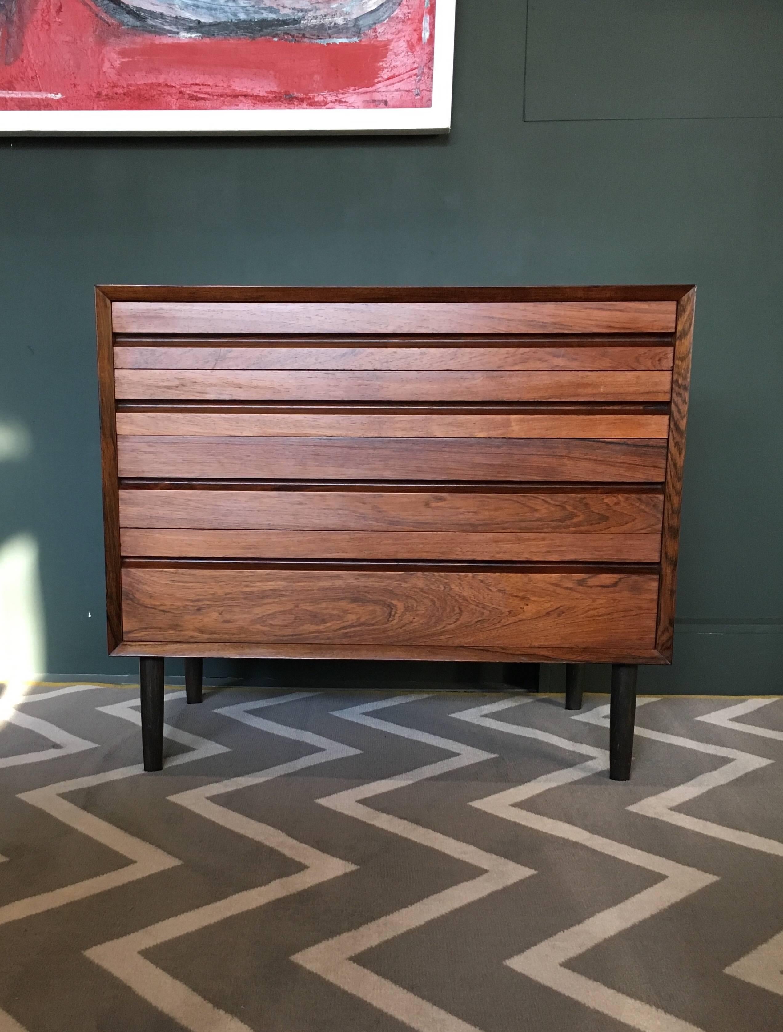 Danish Rosewood Midcentury Chest of Drawers In Good Condition In London, GB