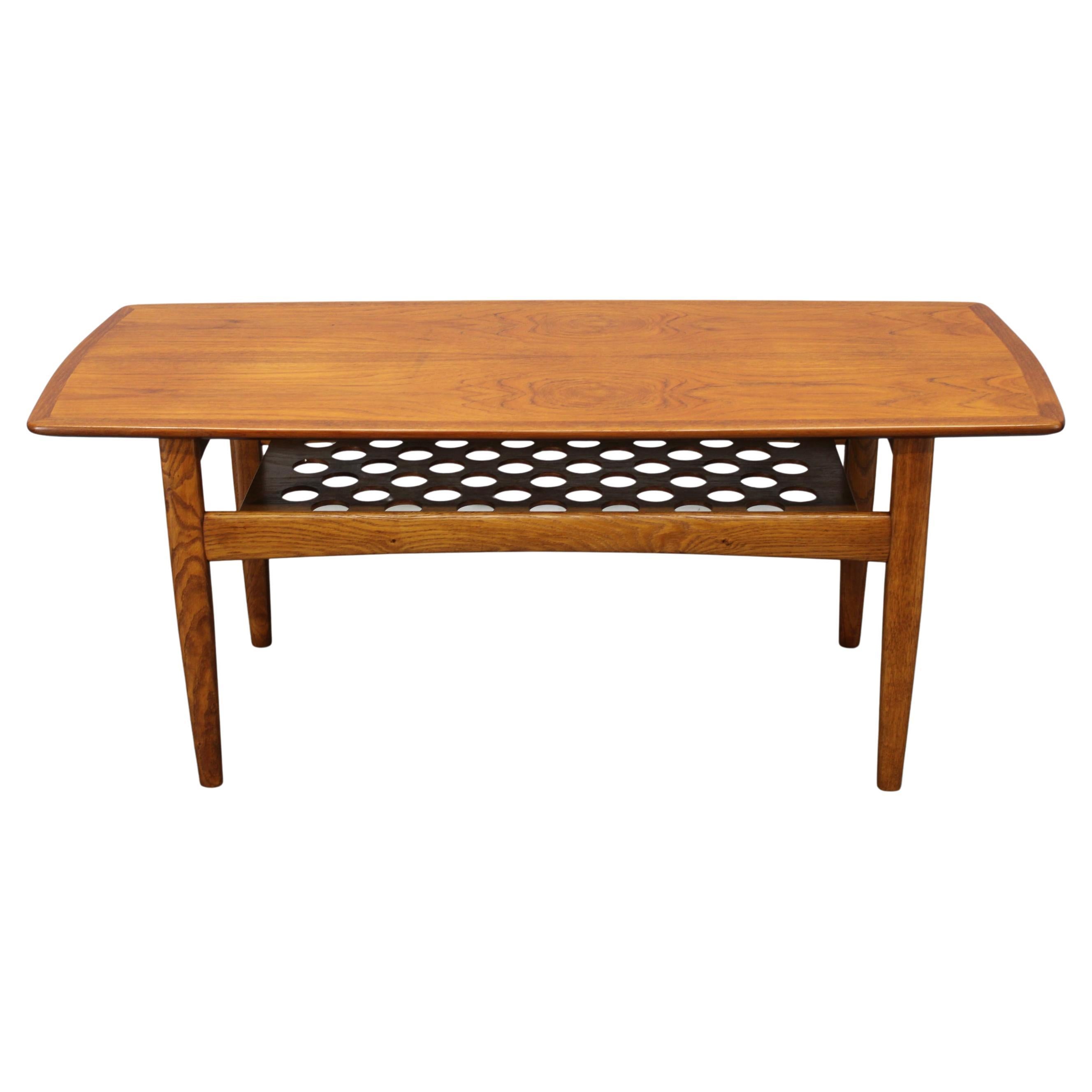 Danish Midcentury Coffee Table with Teak Veneer and Oak Base, 1960s For Sale