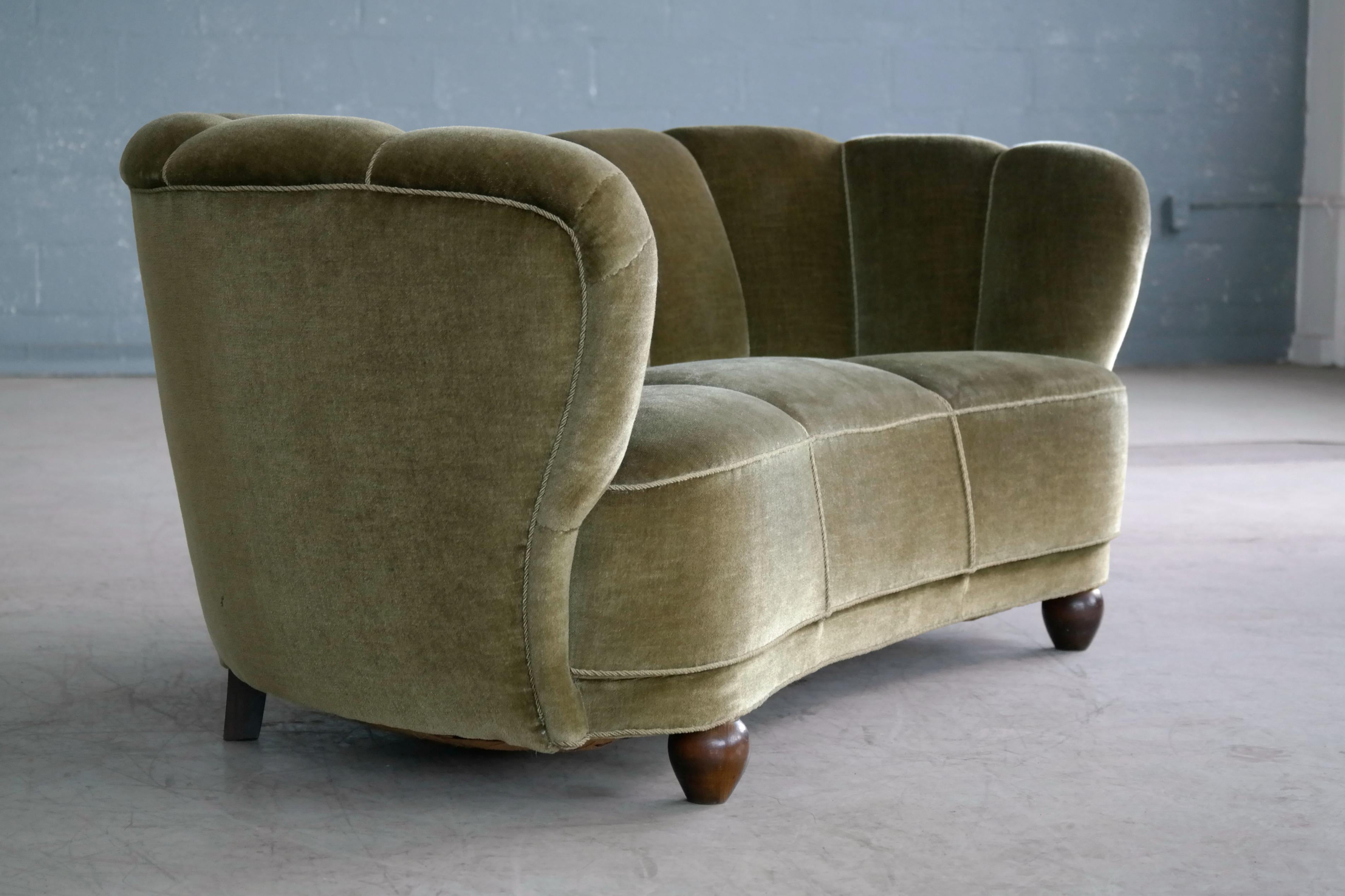 Mid-20th Century Danish Midcentury Curved or Banana Form Sofa in Beech and Mohair, 1940s