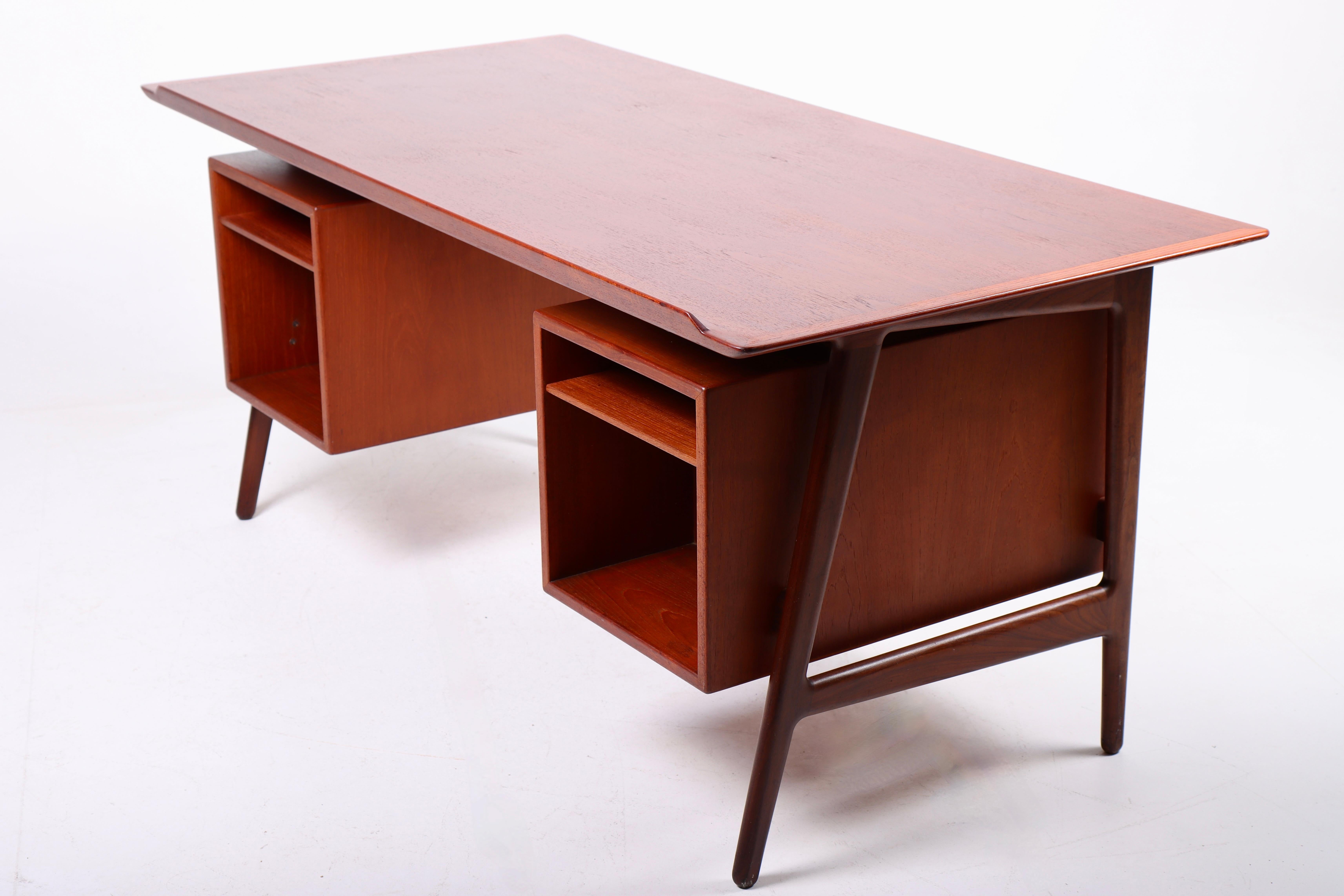 Danish Midcentury Desk in Teak by Arne Vodder & Anton Borg, 1960s 1