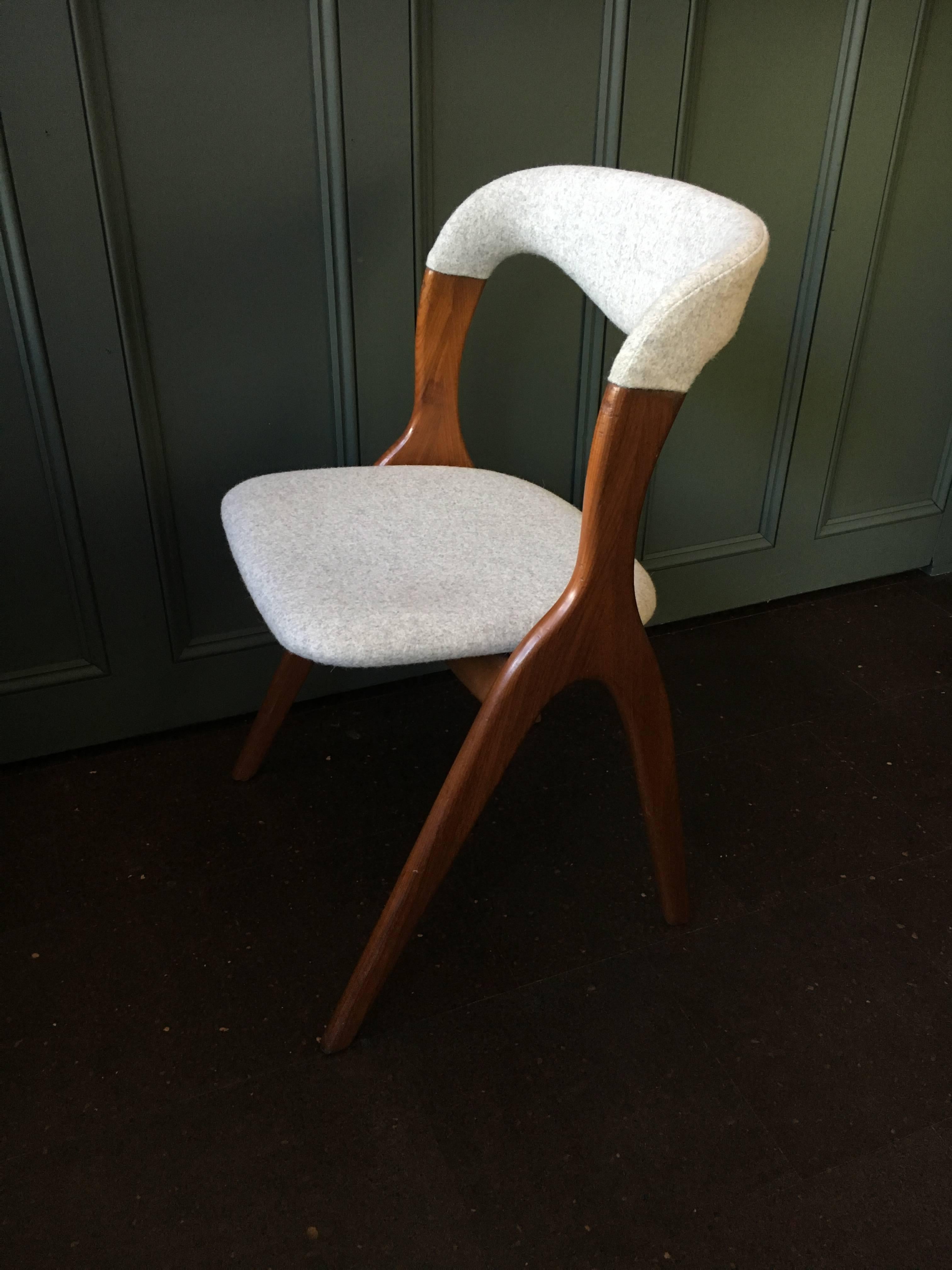 Danish Midcentury Dining Chairs, set of eight. Restored. In Excellent Condition In London, GB