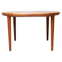 Danish Midcentury Extending Teak Dining Table by VV Mobler c.1960 Danish Midcentury Extending Teak Dining Table by VV Mobler c.1960