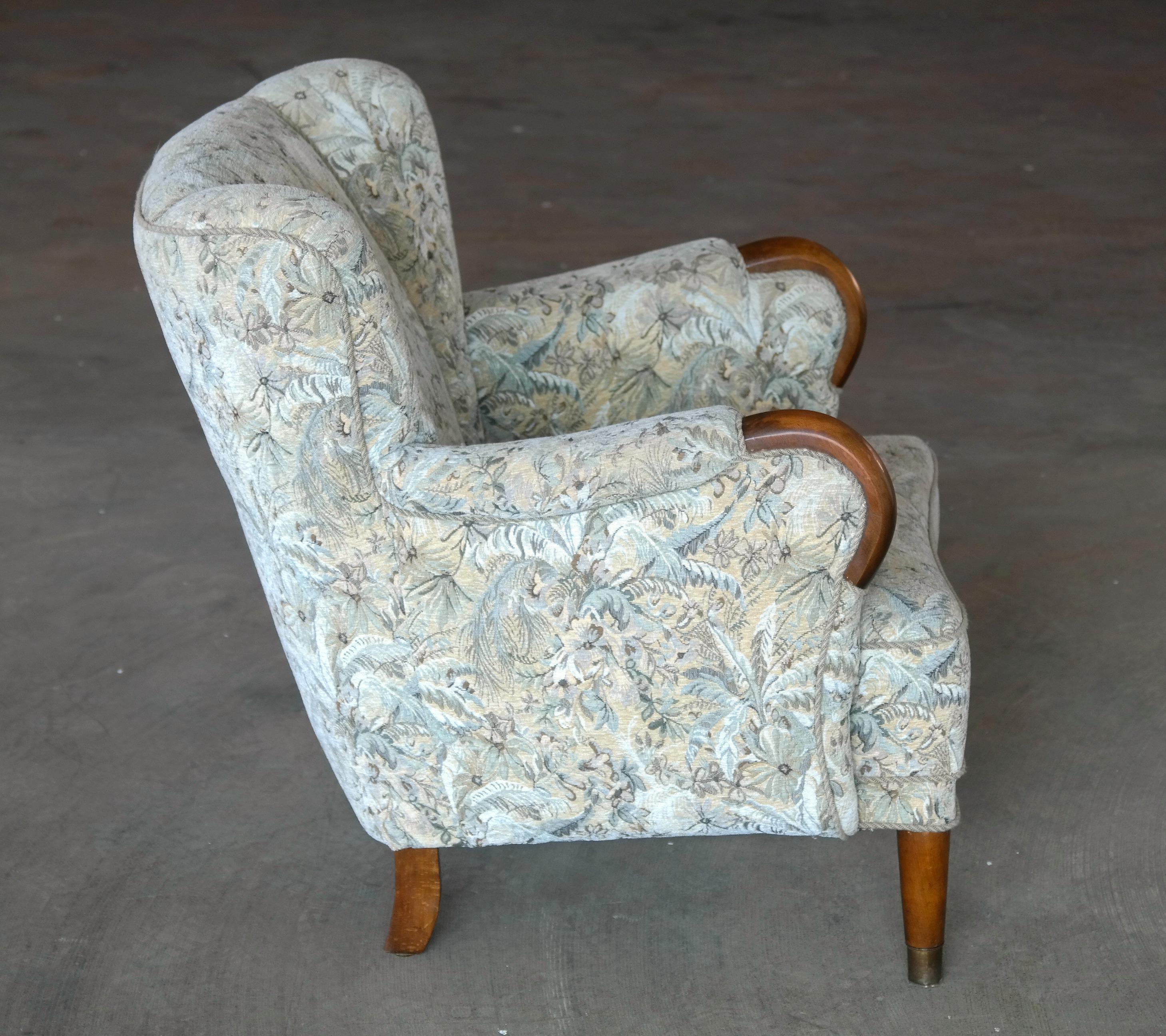Mid-20th Century Danish Midcentury Fritz Hansen Style Lowback Lounge Chair