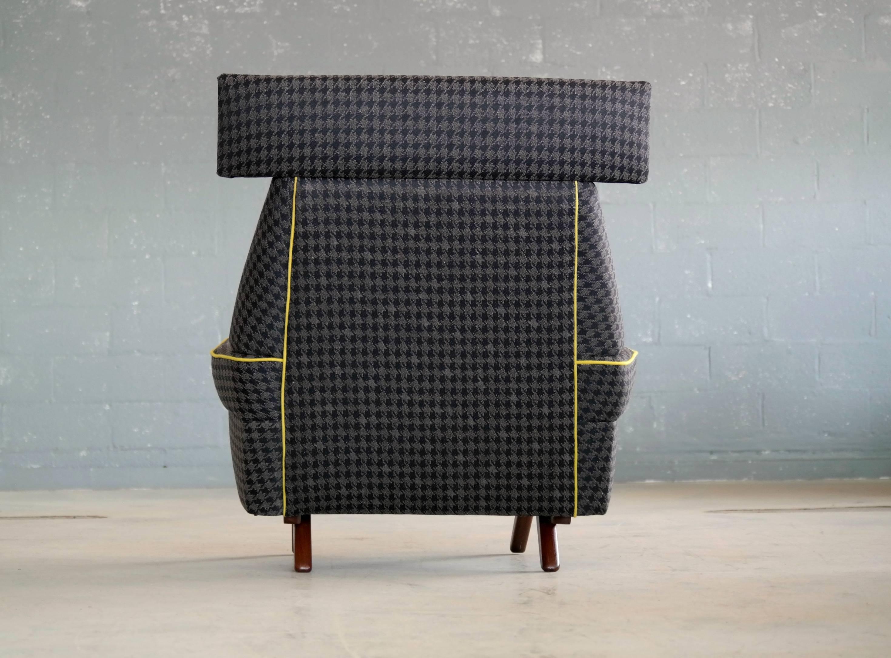Wool Danish Midcentury Chair by Leif Hansen for Kronen For Sale