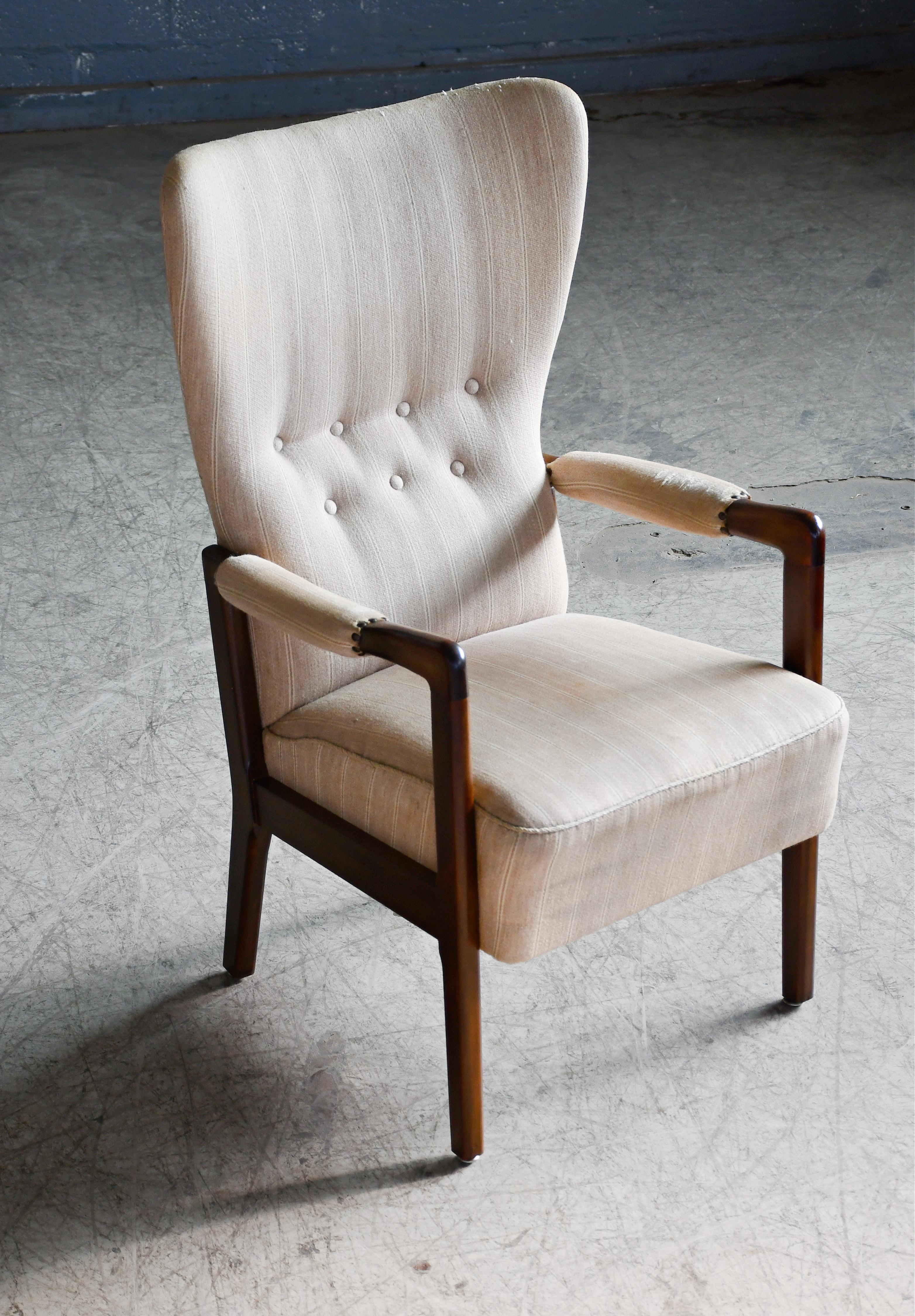 Silla de salón danesa Higback de mediados de siglo con reposabrazos abiertos de Fritz Hansen Moderno de mediados de siglo en venta