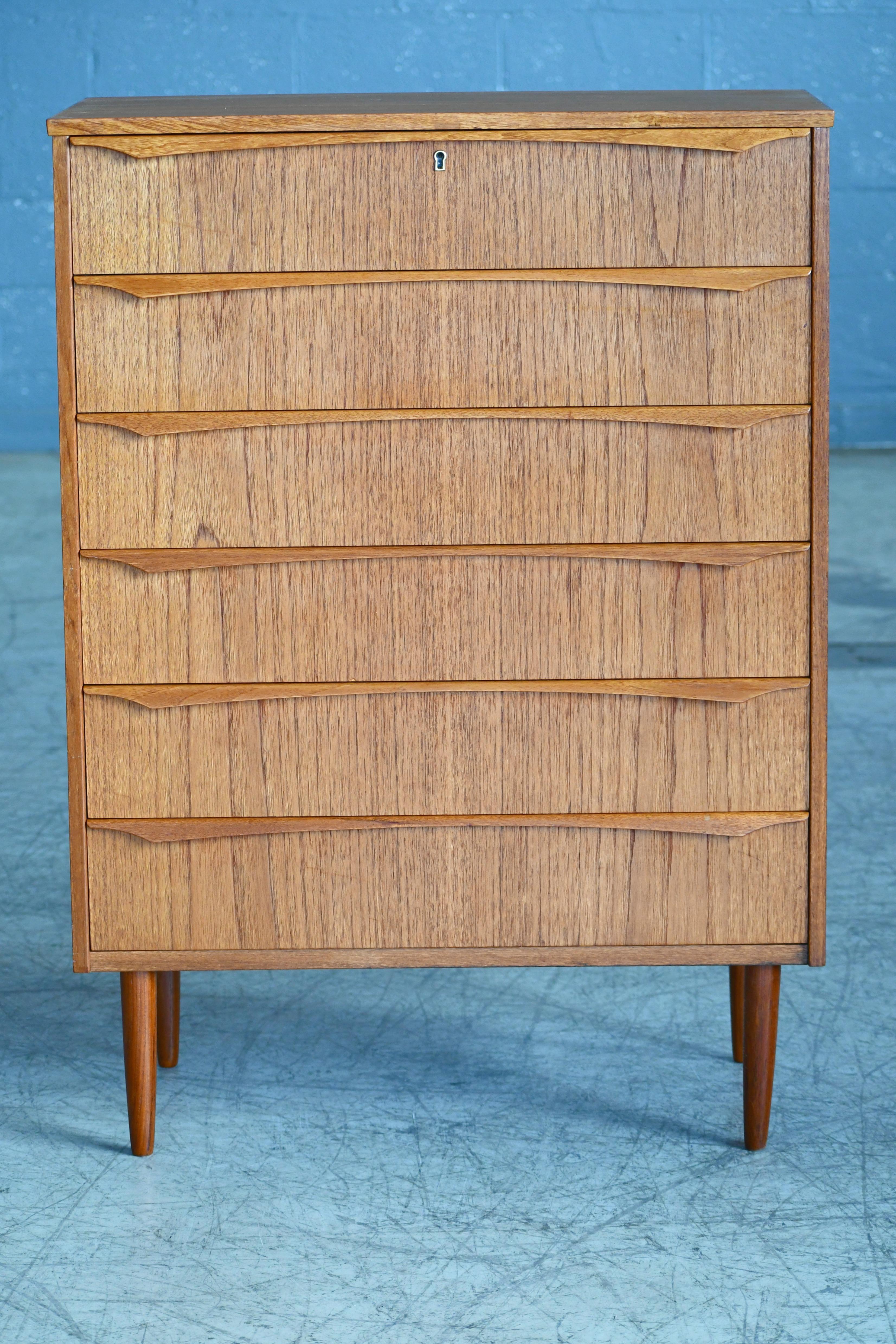 Danish Midcentury Kai Kristiansen Style Tall Teak Dresser or Chest of Drawers In Good Condition In Bridgeport, CT