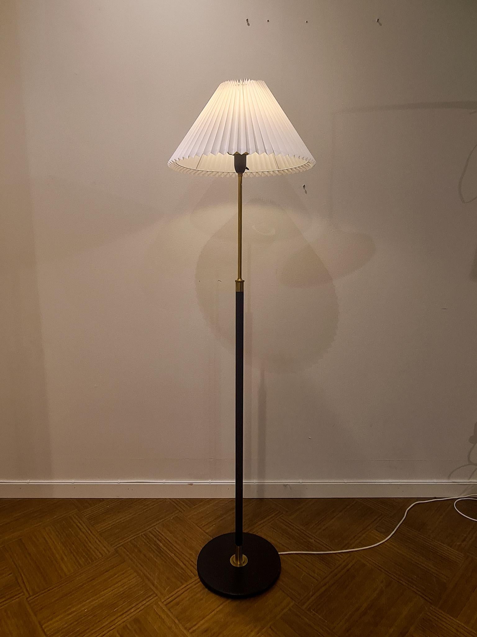 Danish Midcentury Le Klint Floor Lamp No 351 Designed by Aage Petersen, Denmark 6