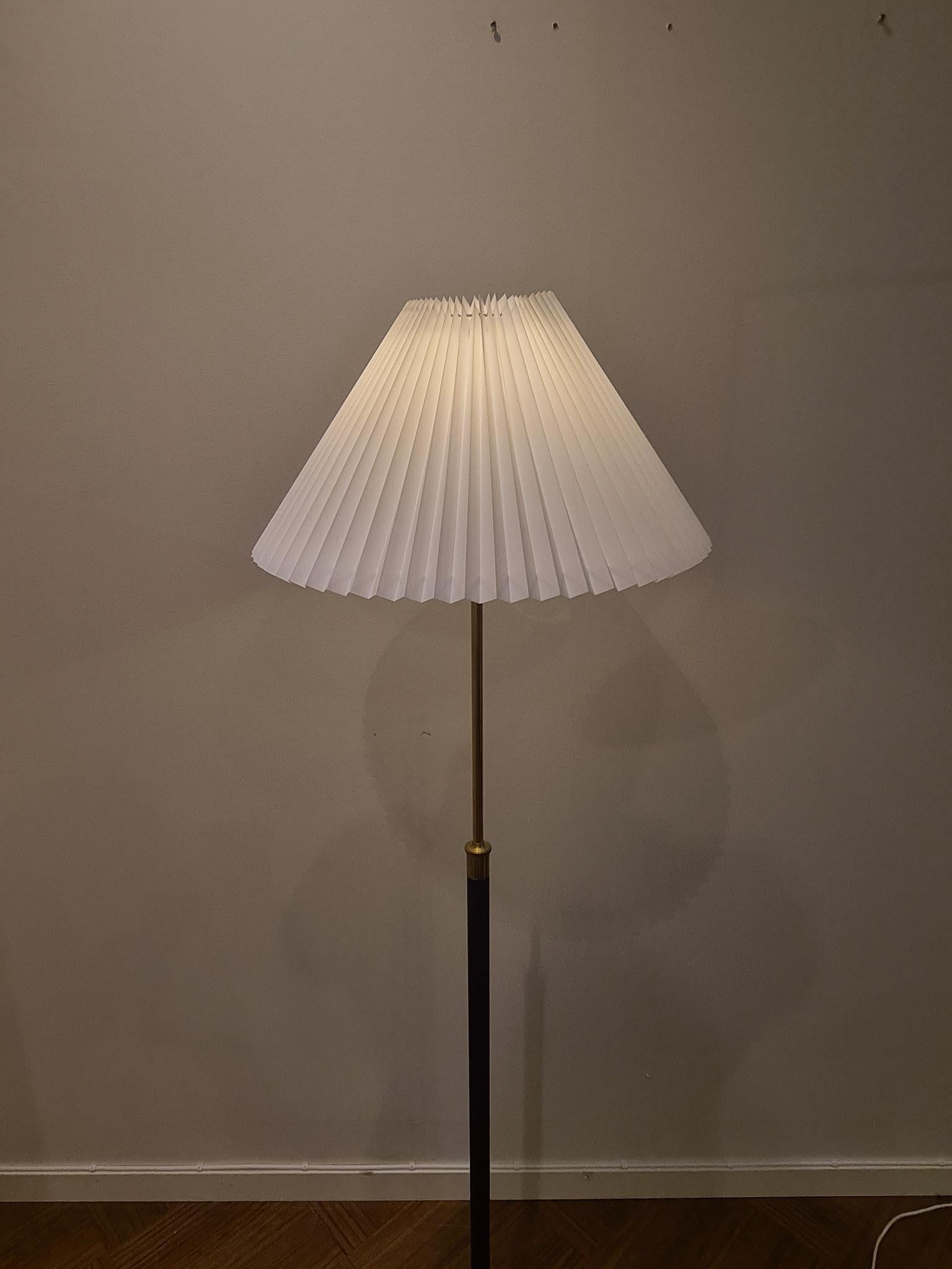 Danish Midcentury Le Klint Floor Lamp No 351 Designed by Aage Petersen, Denmark 7