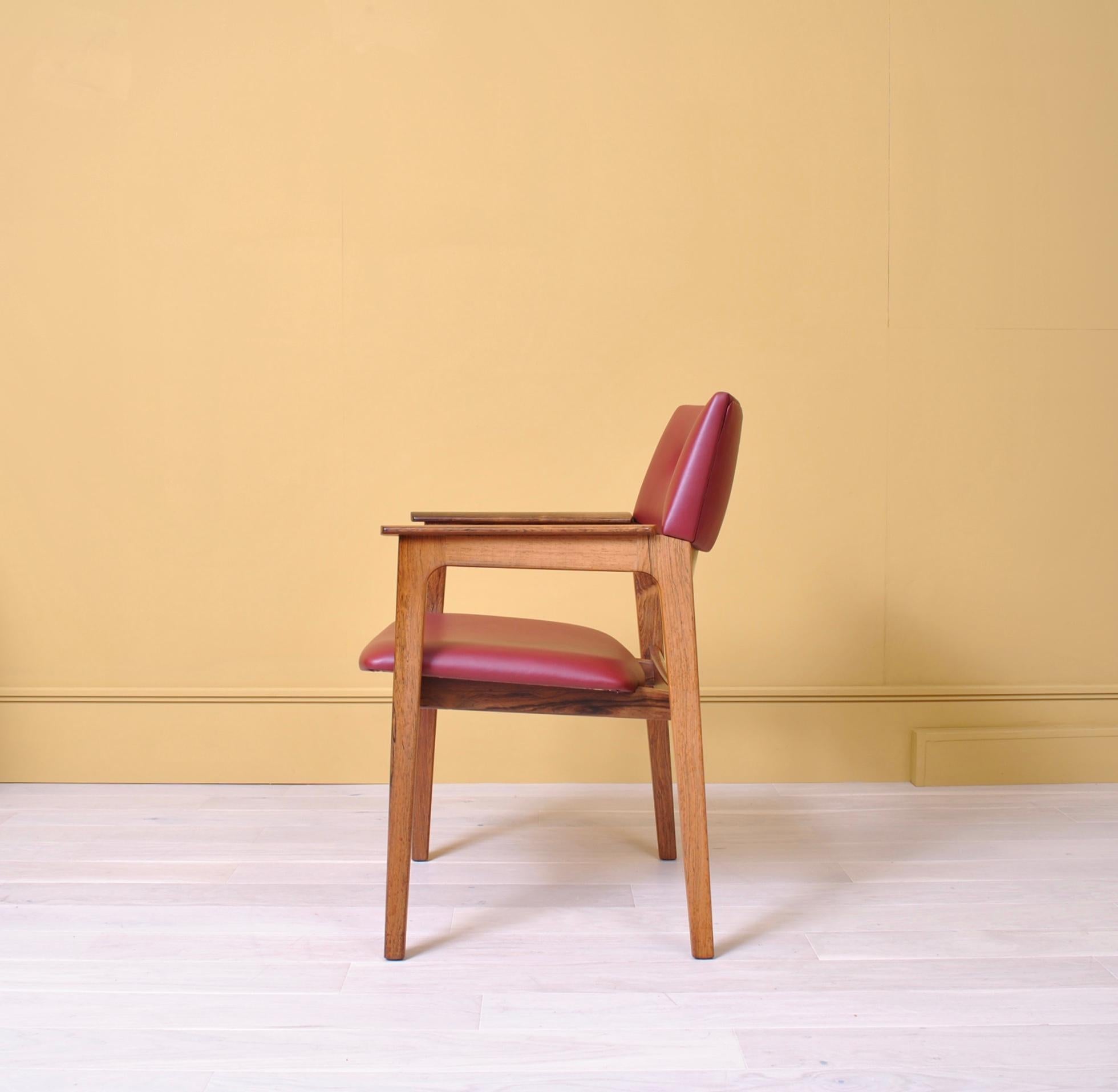 Danish Midcentury Leather Chair, Fully Reupholstered In Good Condition In London, GB