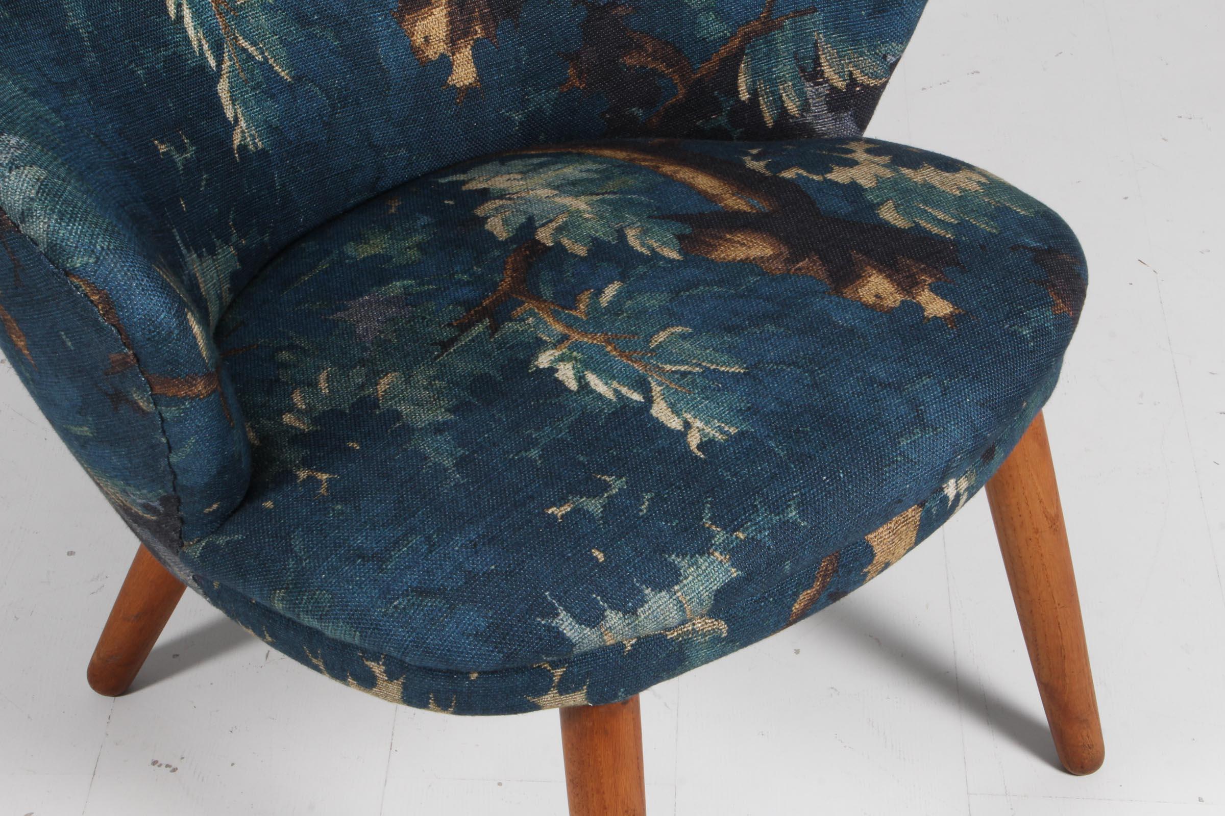 Scandinavian Modern Danish Midcentury Lounge Chair, Designed by Bent Møller Jepsen, Dedar fabric For Sale