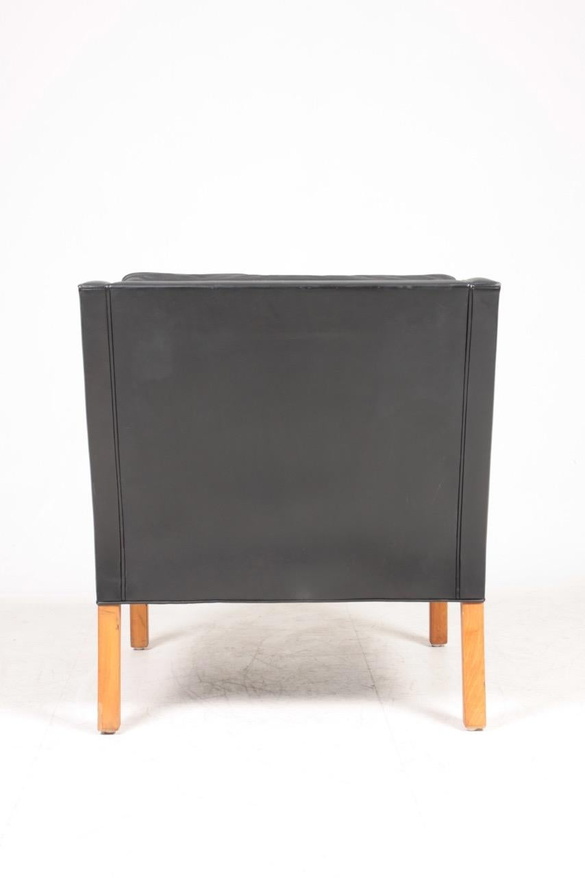 Danish Midcentury Lounge Chair in Patinated Leather by Børge Mogensen For Sale 1