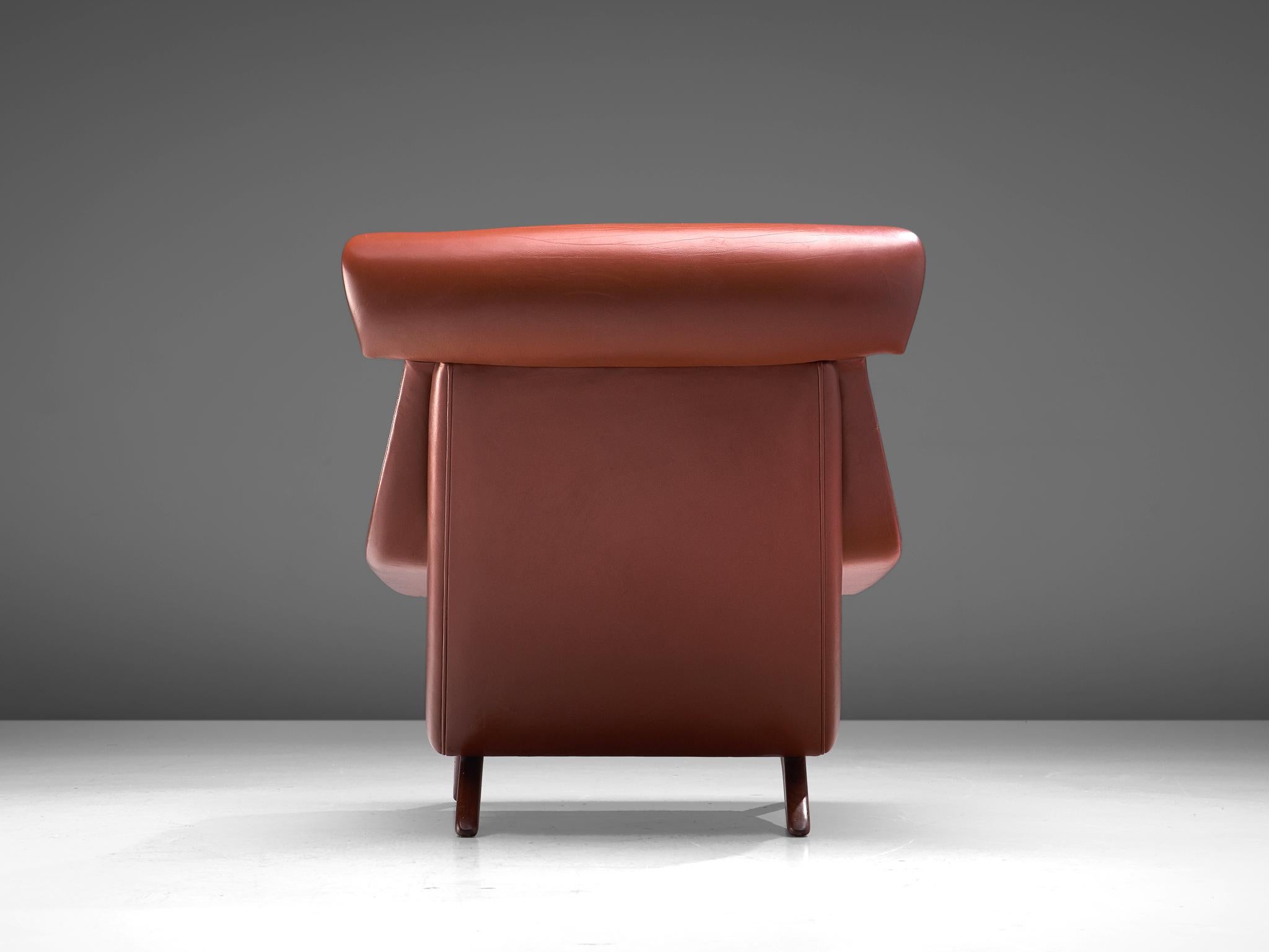 Danish Midcentury Lounge Chair in Terracotta Upholstery In Good Condition In Waalwijk, NL