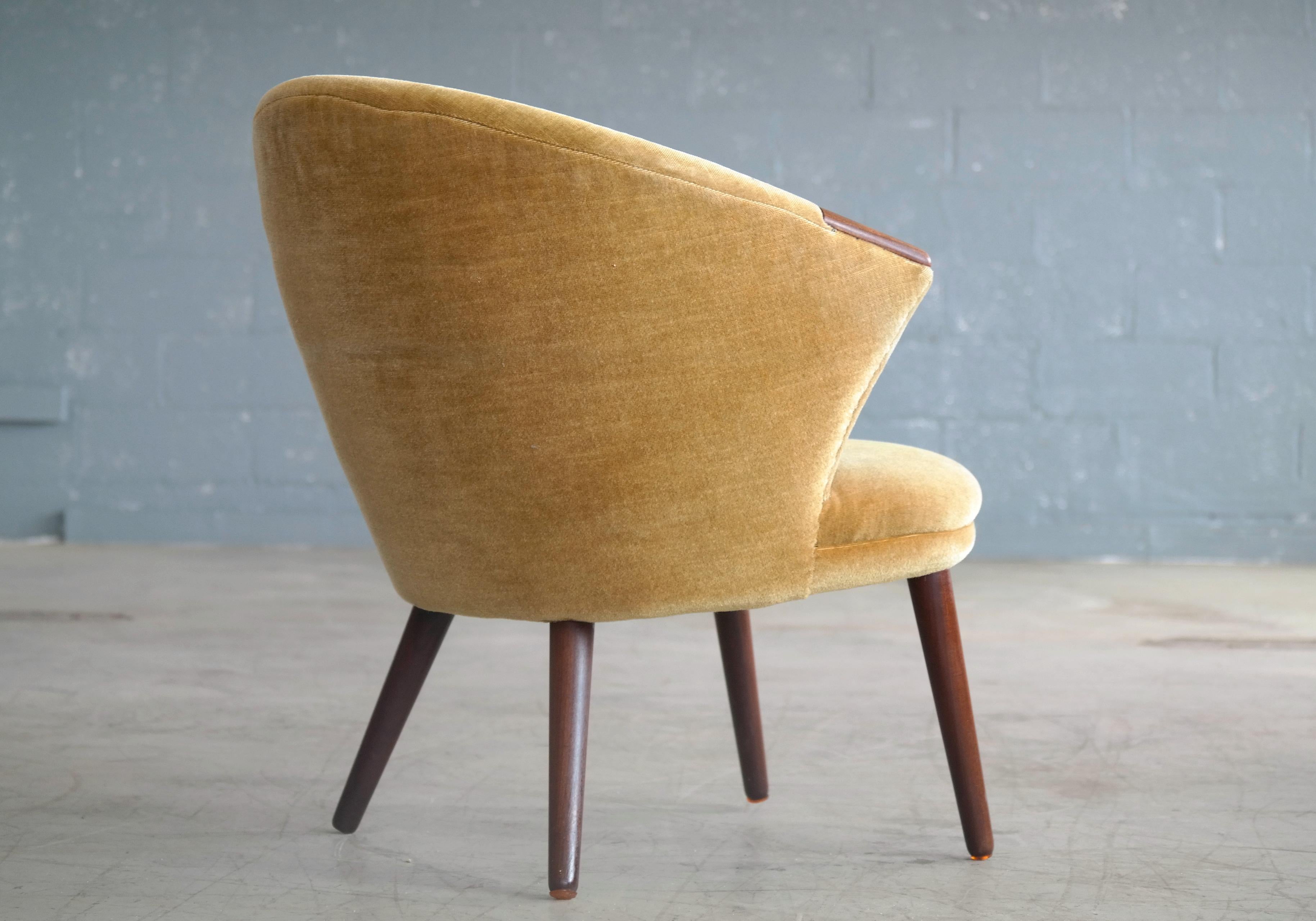 Wool Danish Midcentury Lounge Chair with Teak Accents Designed Bent Møller Jepsen