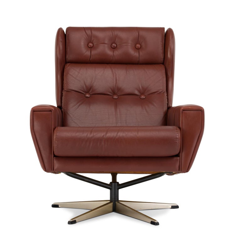 Danish MidCentury Modern Brown Leather Swivel Chair Made by Lystager, 1960s at 1stDibs
