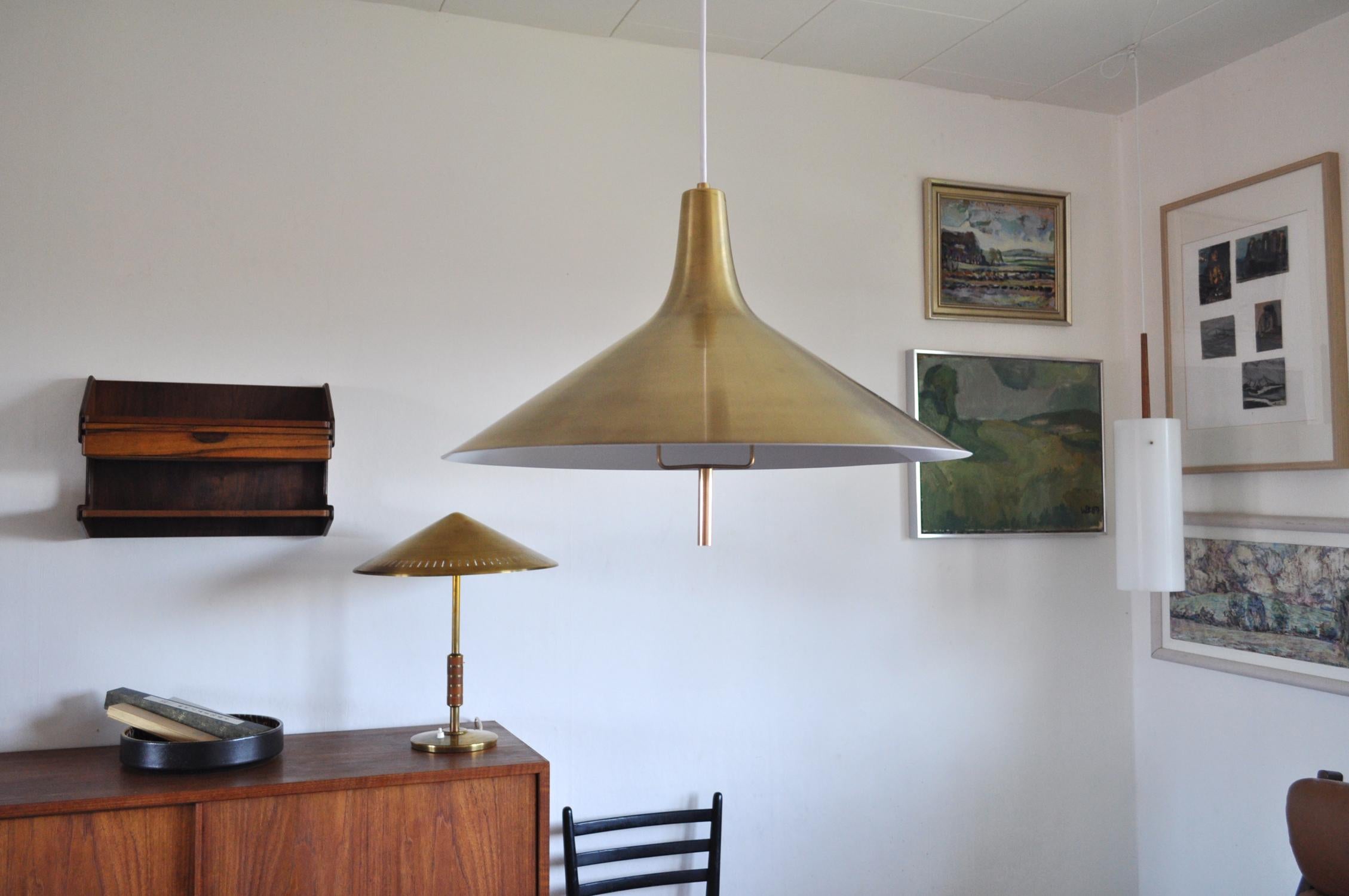 Danish Mid-century Modern Chandelier in Brass 1950s in the Style of Paavo Tynell For Sale 2