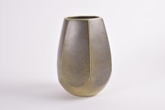 Danish Mid-Century Modern Michael Andersen Vase Olive Green Facet Shape, 1960s