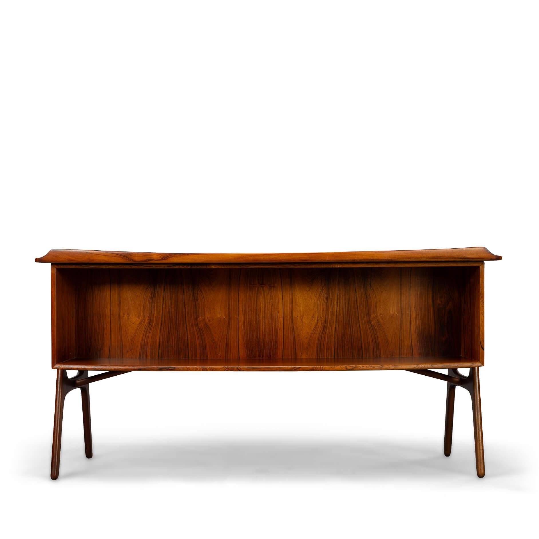 Veneer Danish Midcentury Modern Rosewood Desk by Svend Age Madsen for HP Hansen, 1960s For Sale