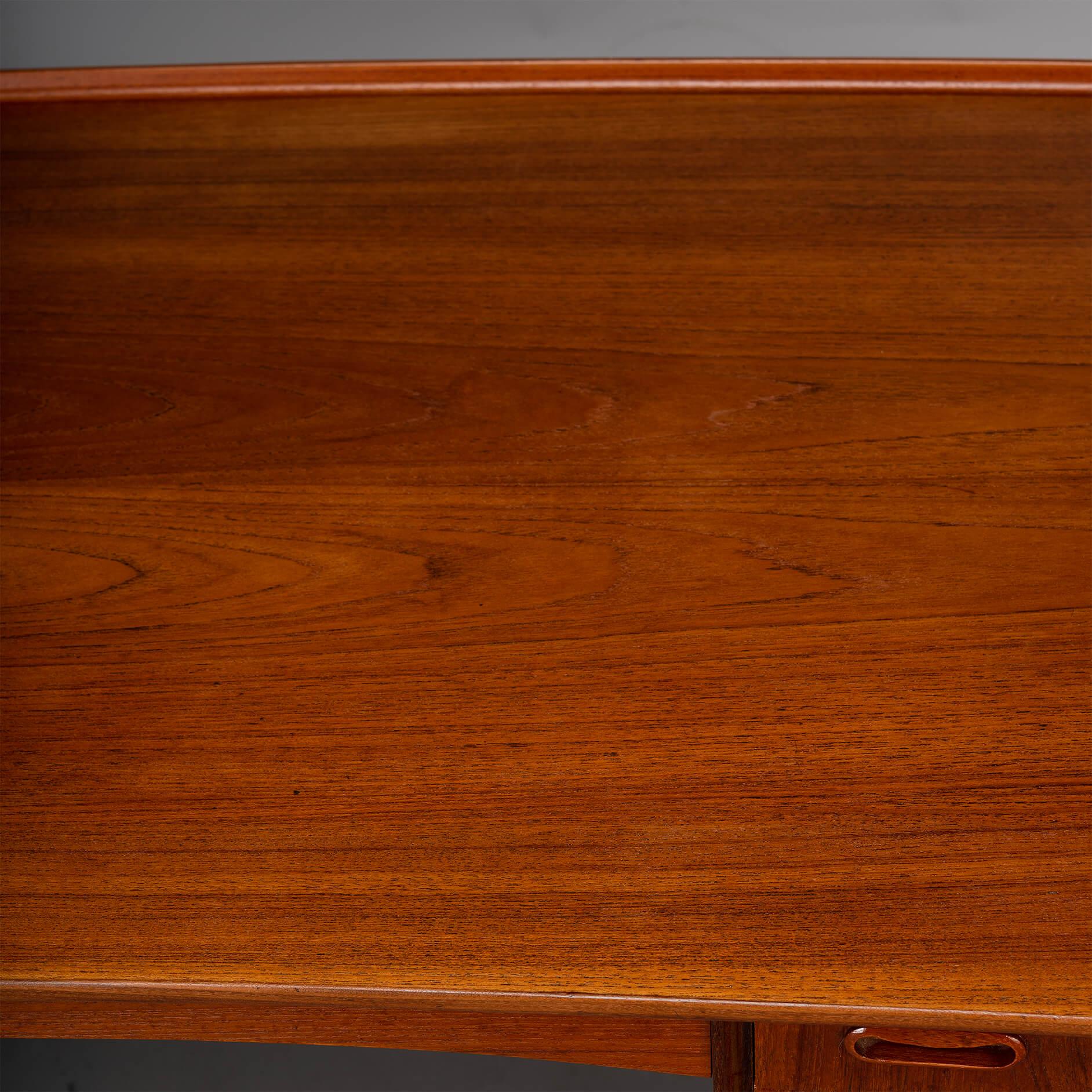 Mid-20th Century Danish Midcentury Modern Teak Desk by Svend Age Madsen for HP Hansen, 1960s