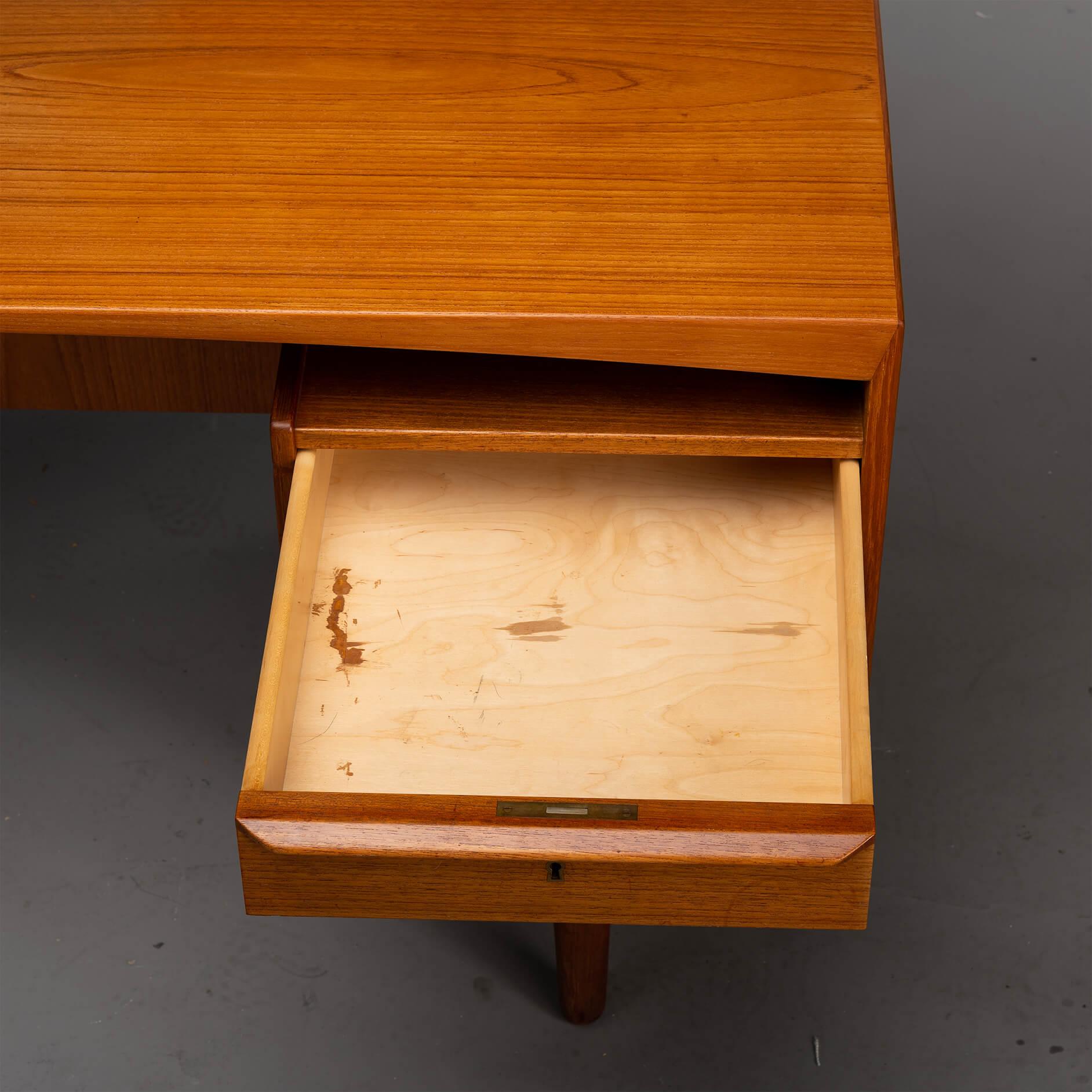 Danish Mid-Century Modern Teak Desk by Valdermar Mortensen, 1960s 11