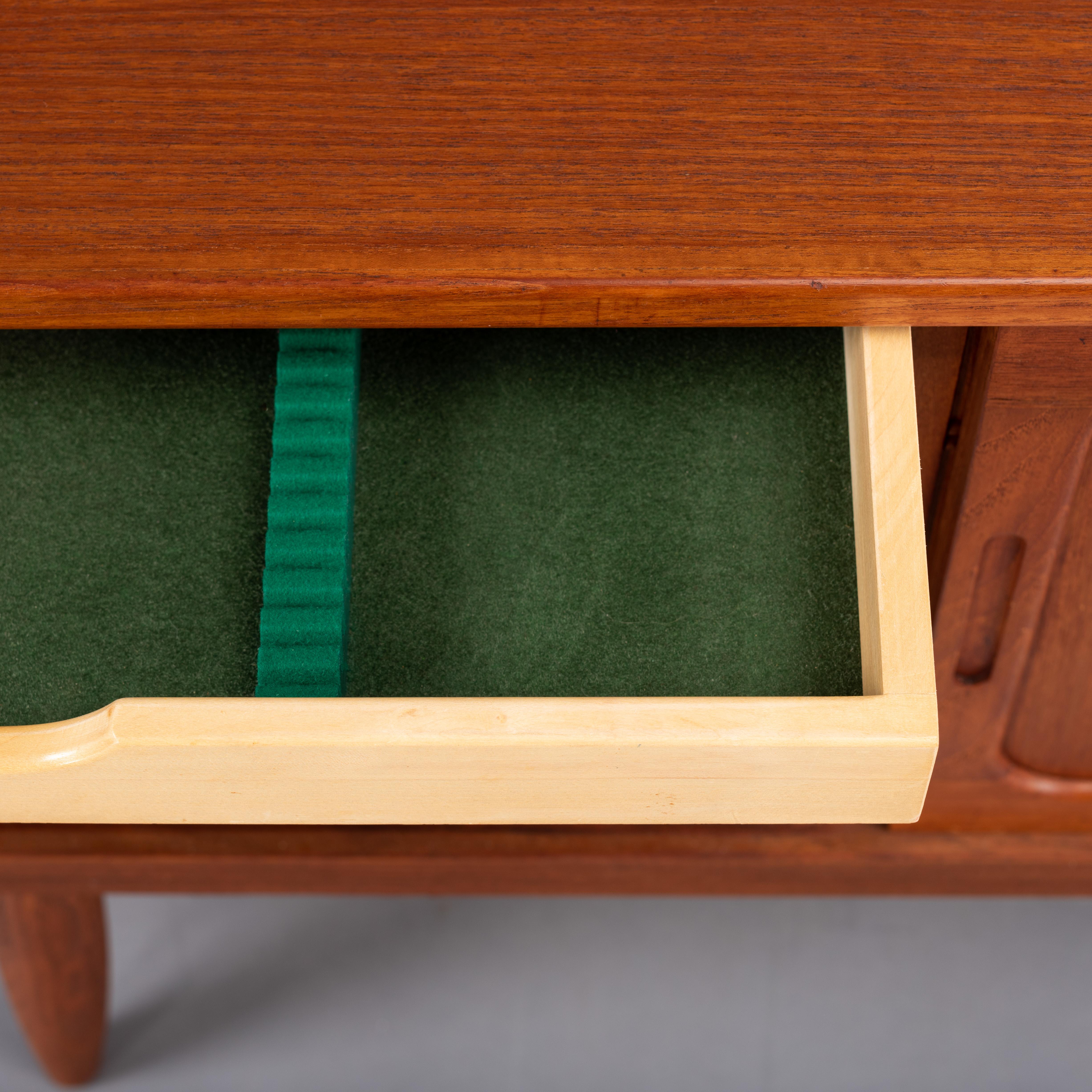 Danish Mid-Century Modern Teak Sideboard, 1960s 3