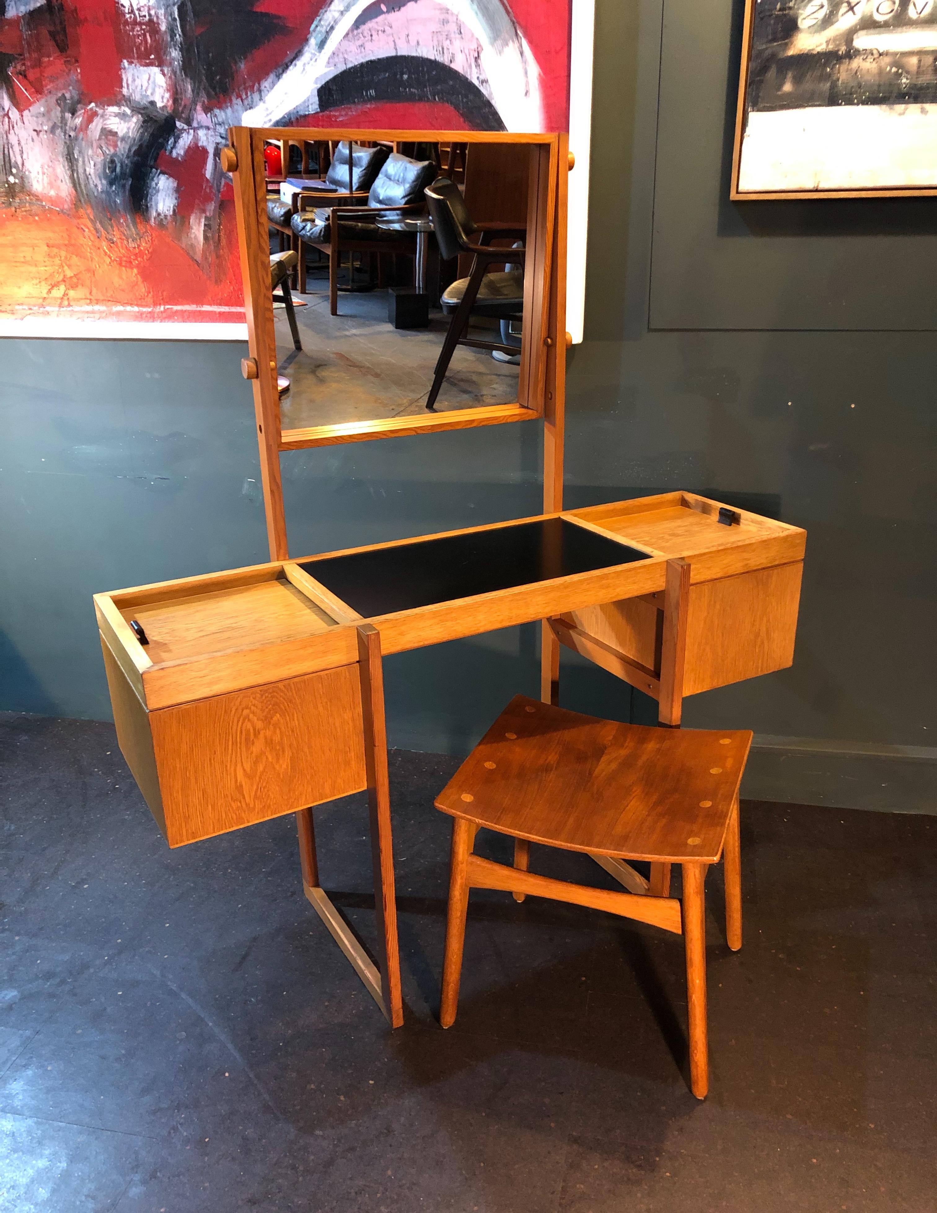 Danish Modernist Vanity Unit, Oak, Midcentury  6