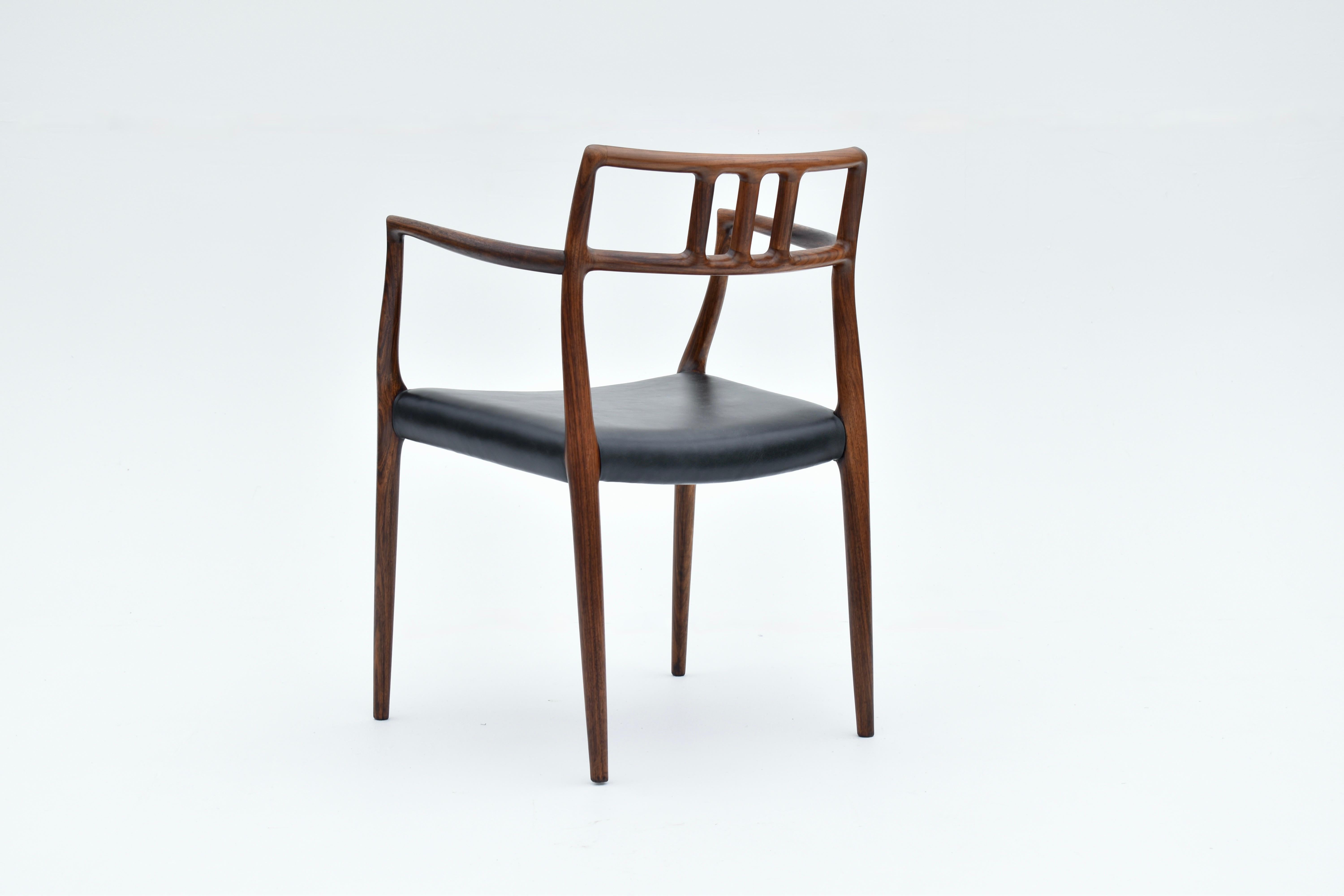 Fauteuil danois du milieu du siècle Niels Møller Modèle 64 en bois de rose, 1966 en vente 3