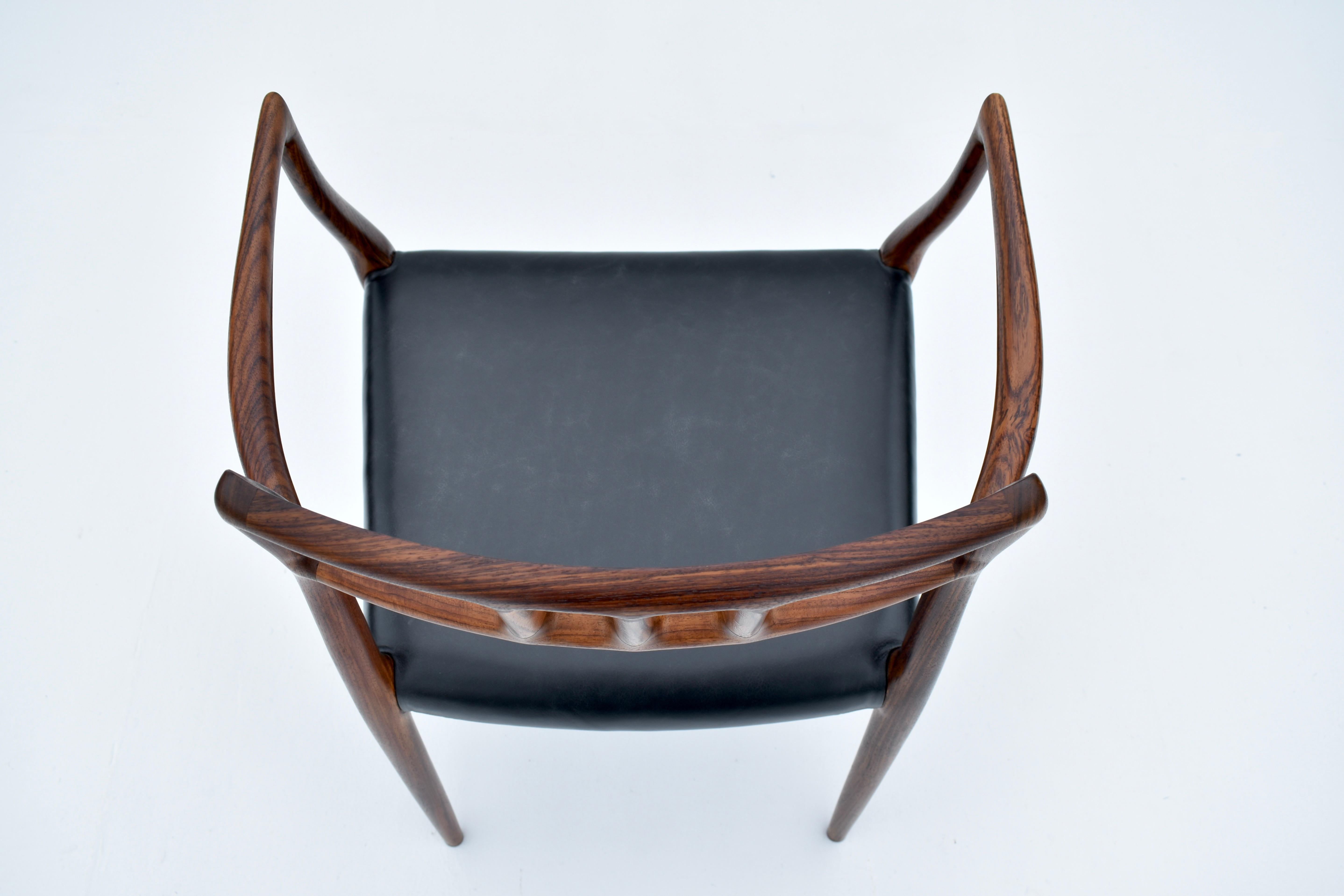 Fauteuil danois du milieu du siècle Niels Møller Modèle 64 en bois de rose, 1966 en vente 6