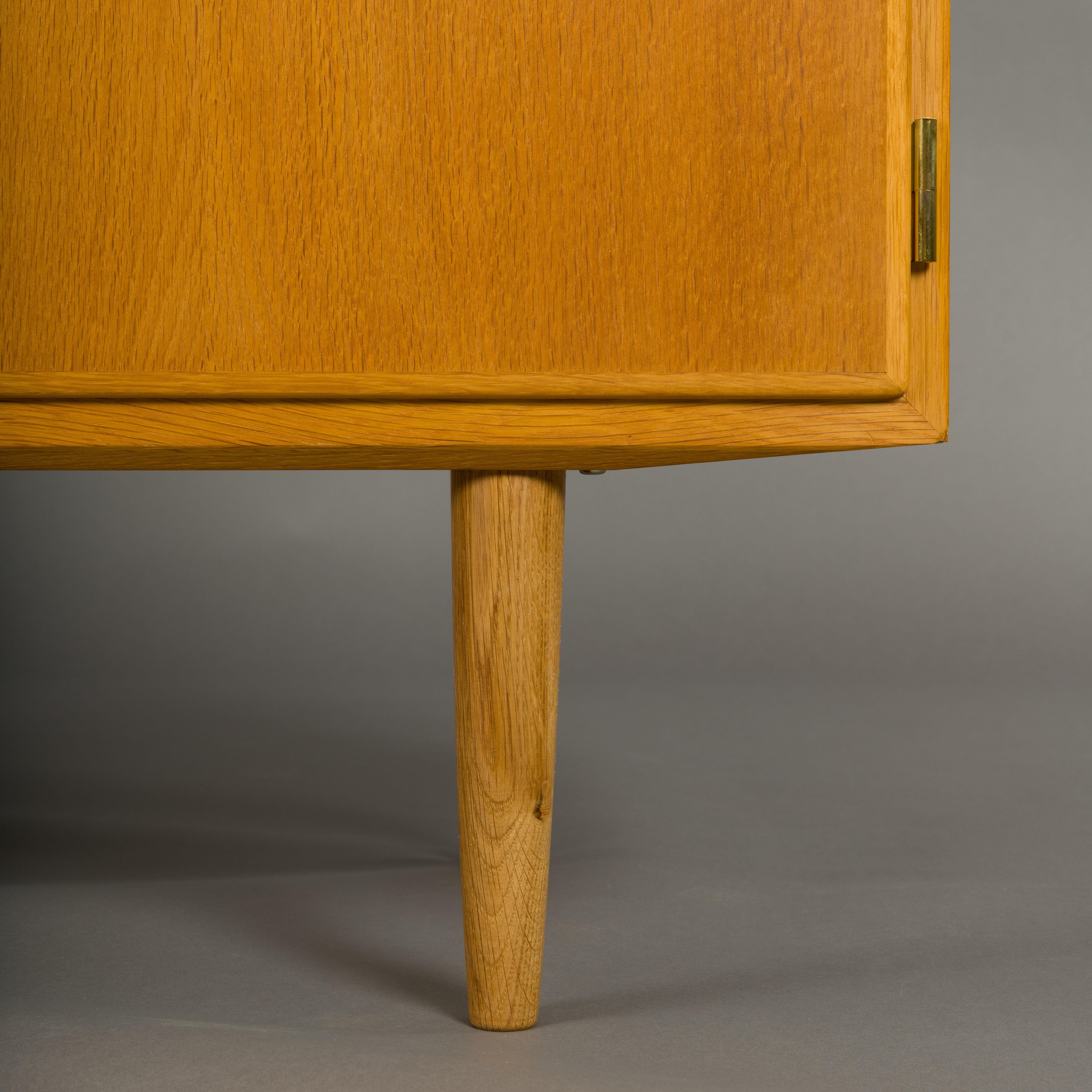 Danish Midcentury Oak Sideboard by Carlo Jensen for Hundevad & Co 2