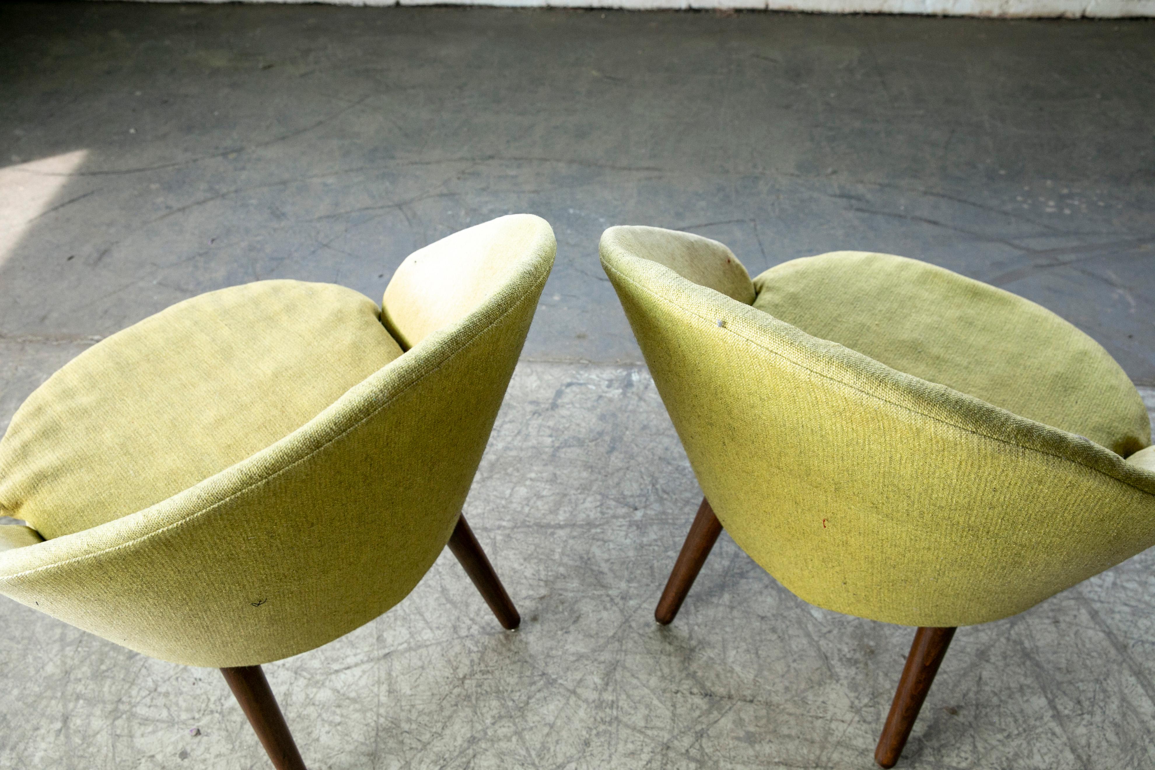 Danish Midcentury Pair of Easy Lounge Chairs Model 301 by Ejvind Johansson, 1958 In Good Condition In Bridgeport, CT